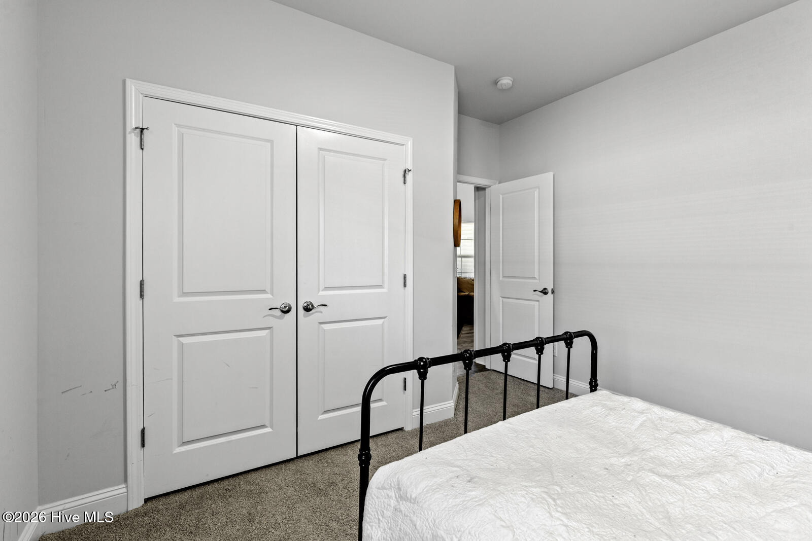 100560379 | Photo 16