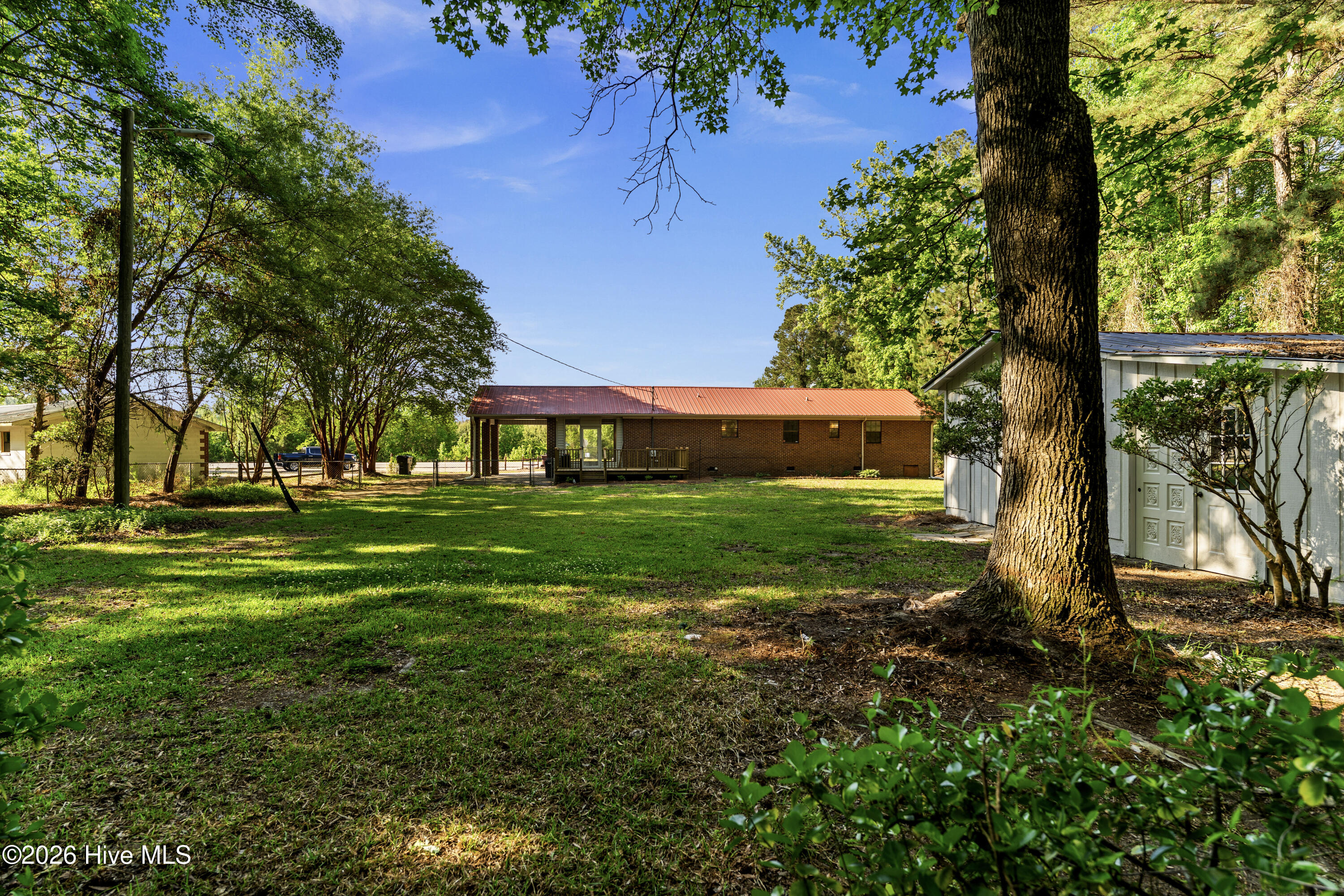 100569297 | Photo 39