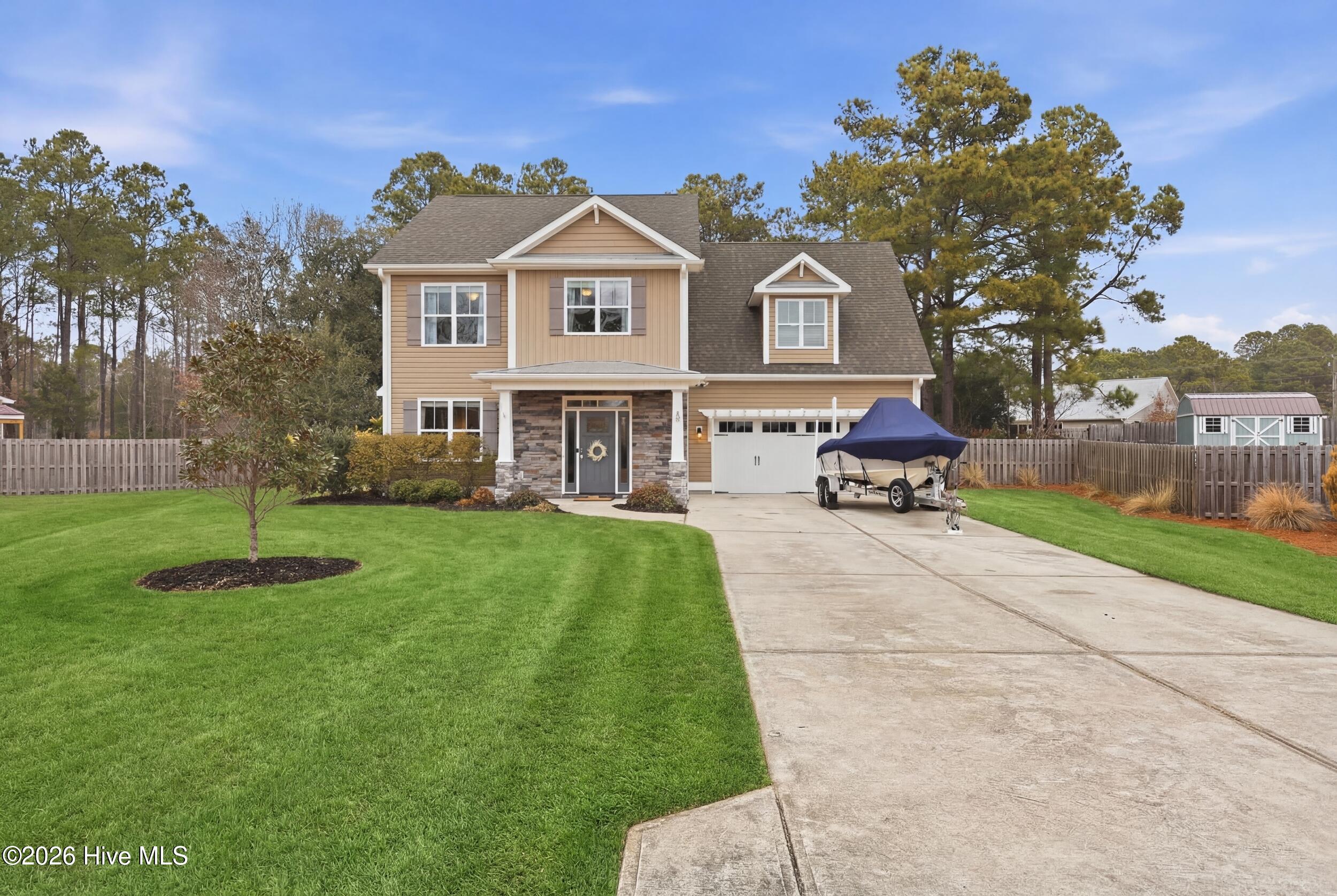 38 Pin Oak Court, Hampstead, NC, 28443