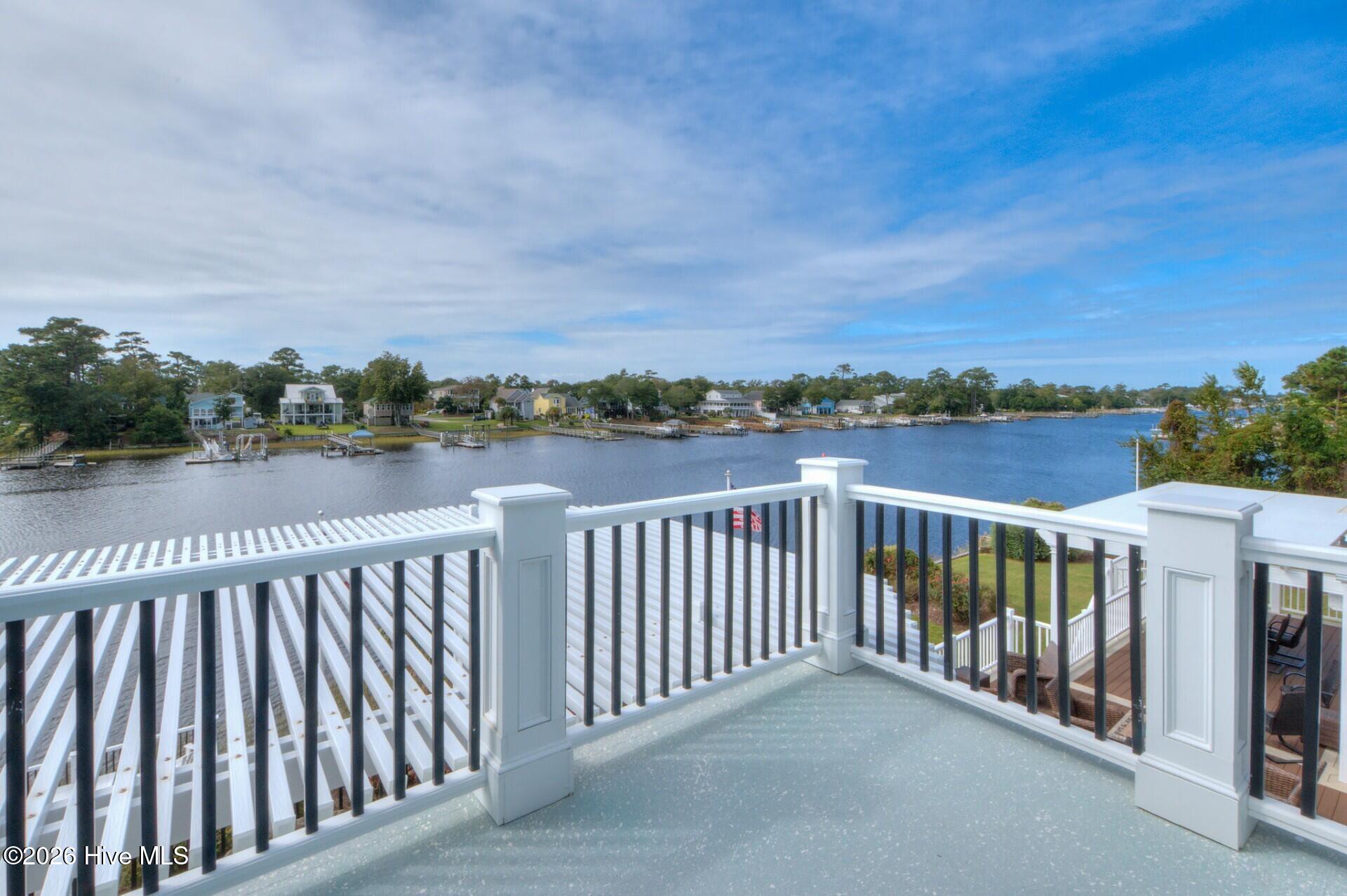 100553459 | Photo 71