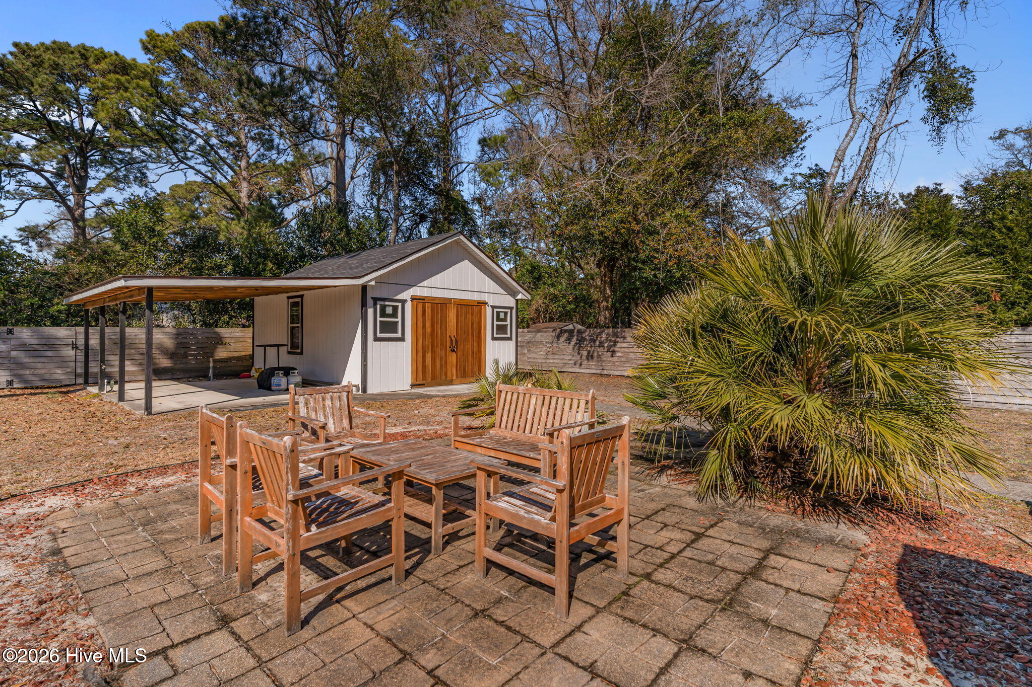 100552311 | Photo 39