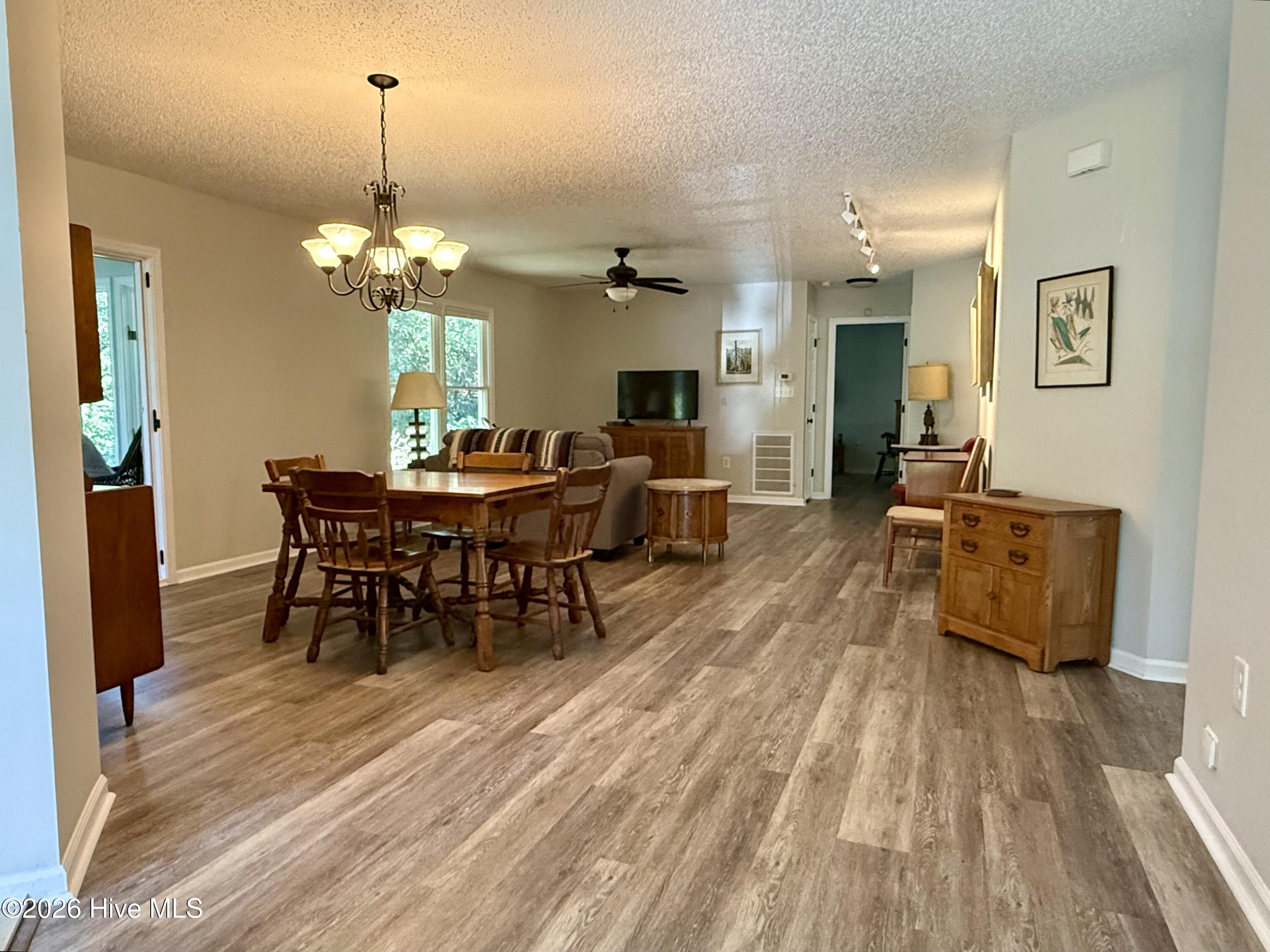108 Fern Court,Pine Knoll Shores