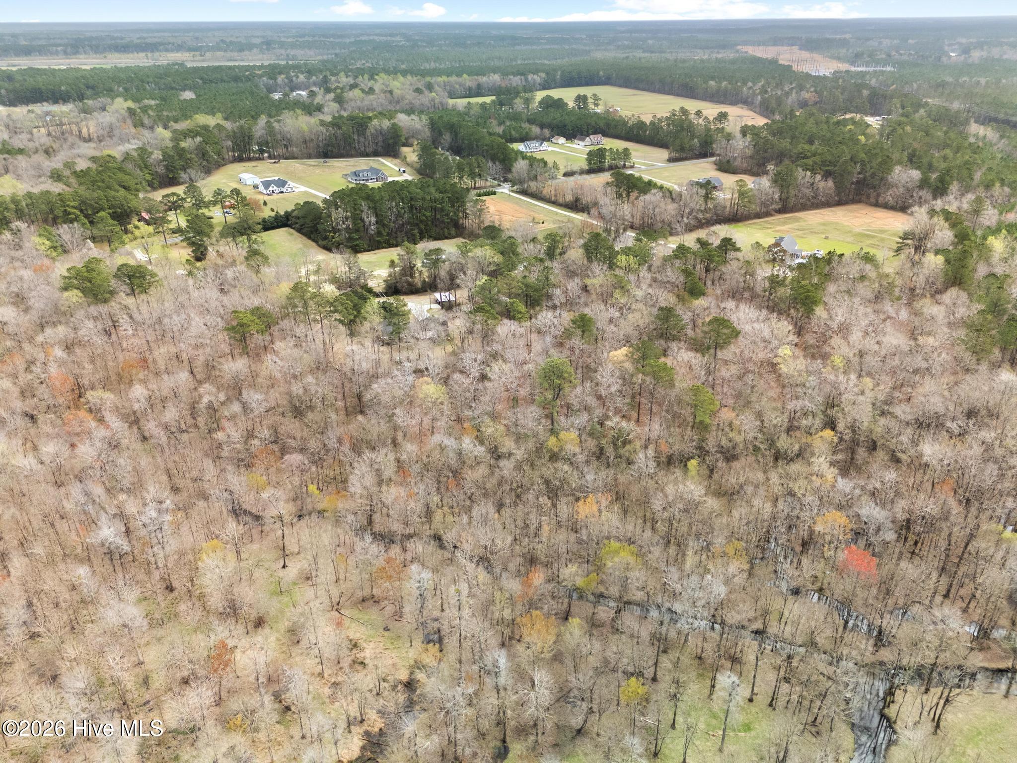 100560657 | Photo 43