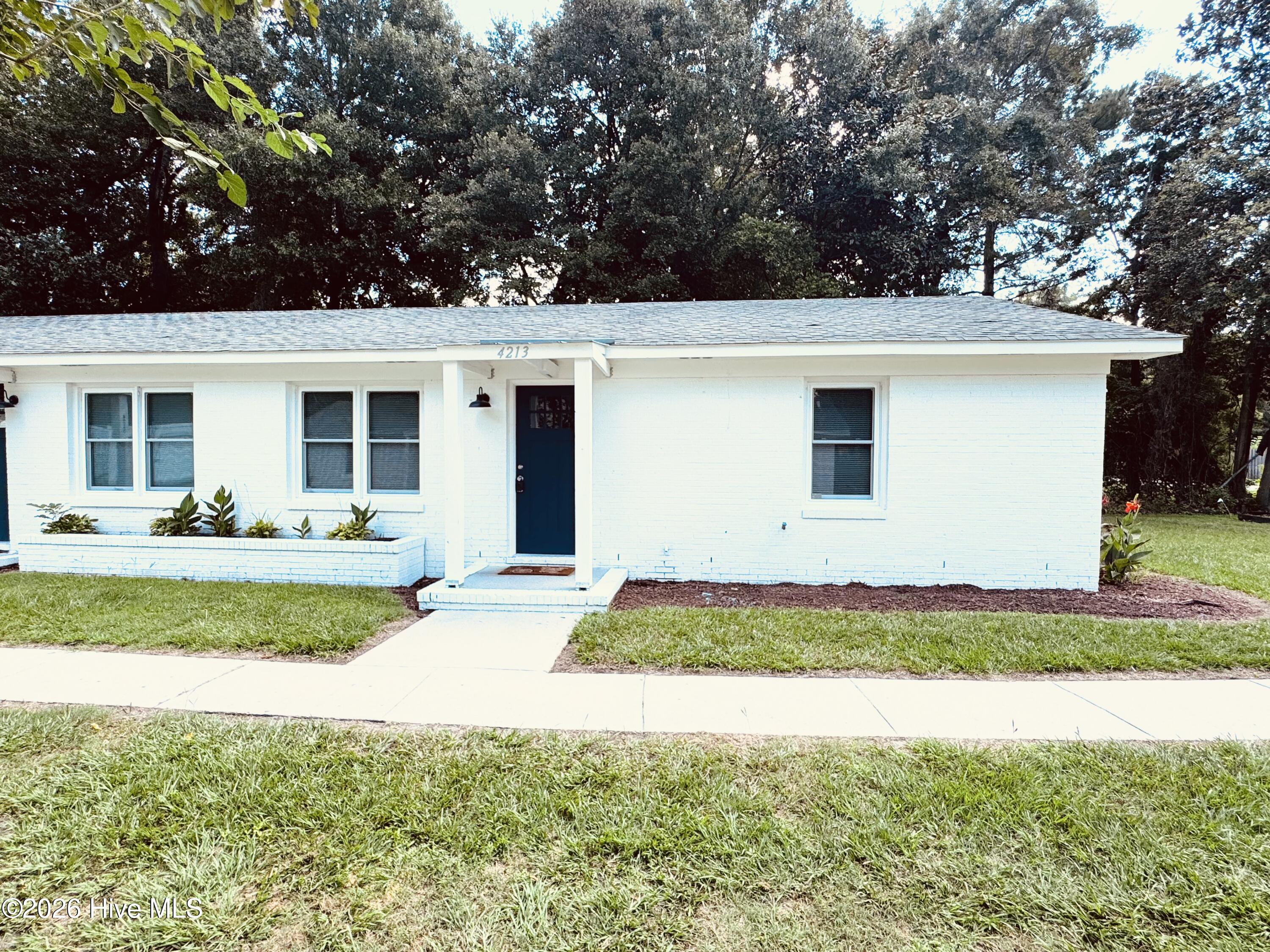 Exterior photo of 4213 Peachtree Avenue, Wilmington, NC 28403. MLS: 100591295