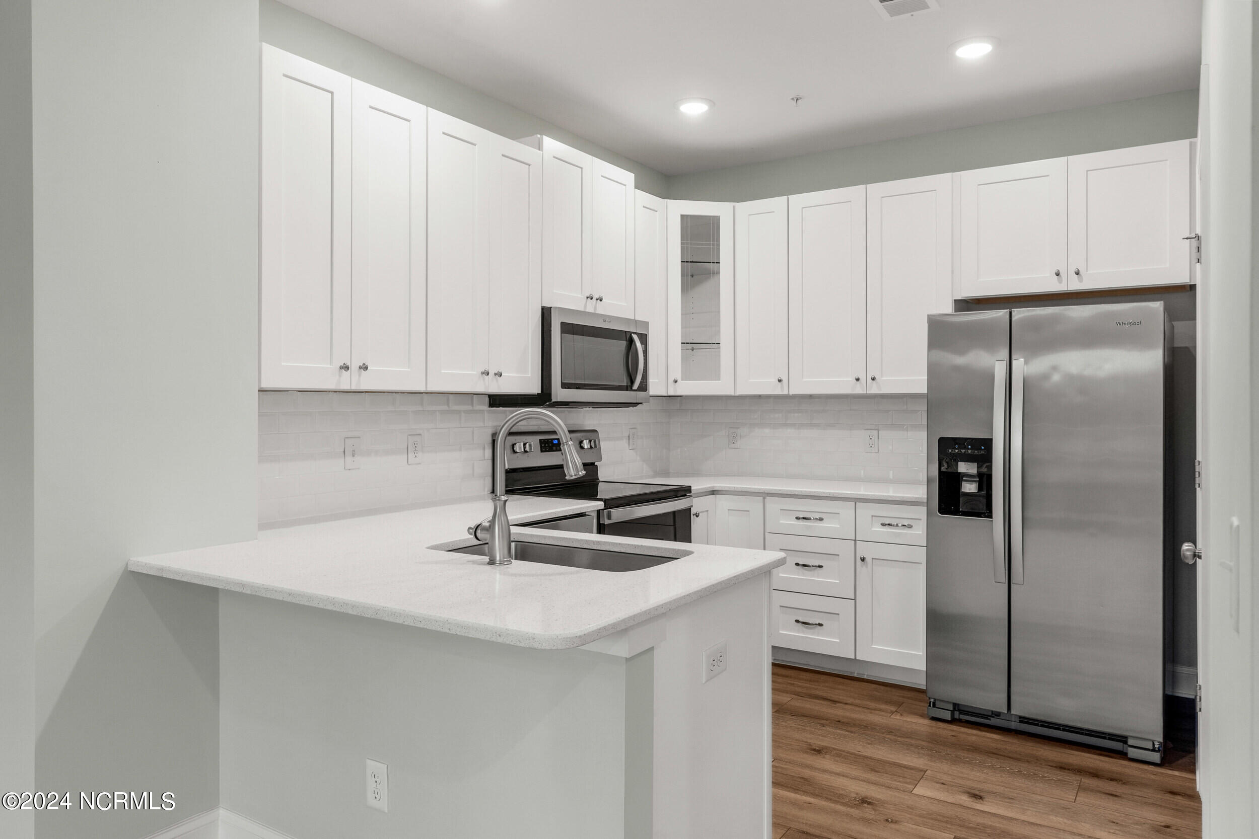 100552066 | Photo 13