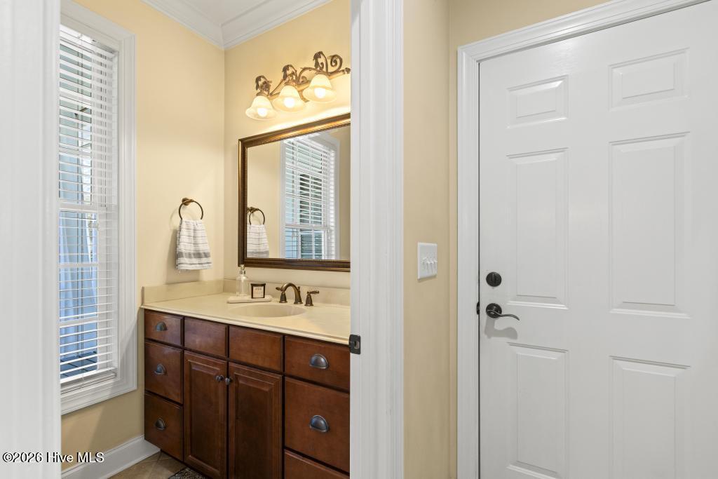 100570572 | Photo 49