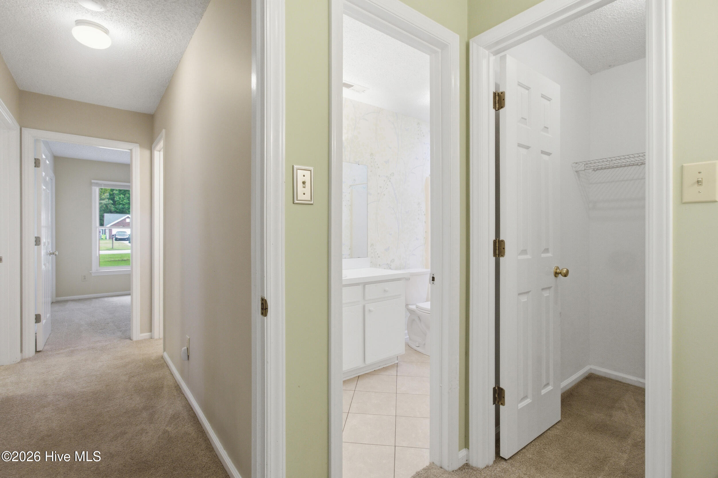 Exterior photo of 207 Forest Oaks Drive, New Bern, NC 28562. MLS: 100581254
