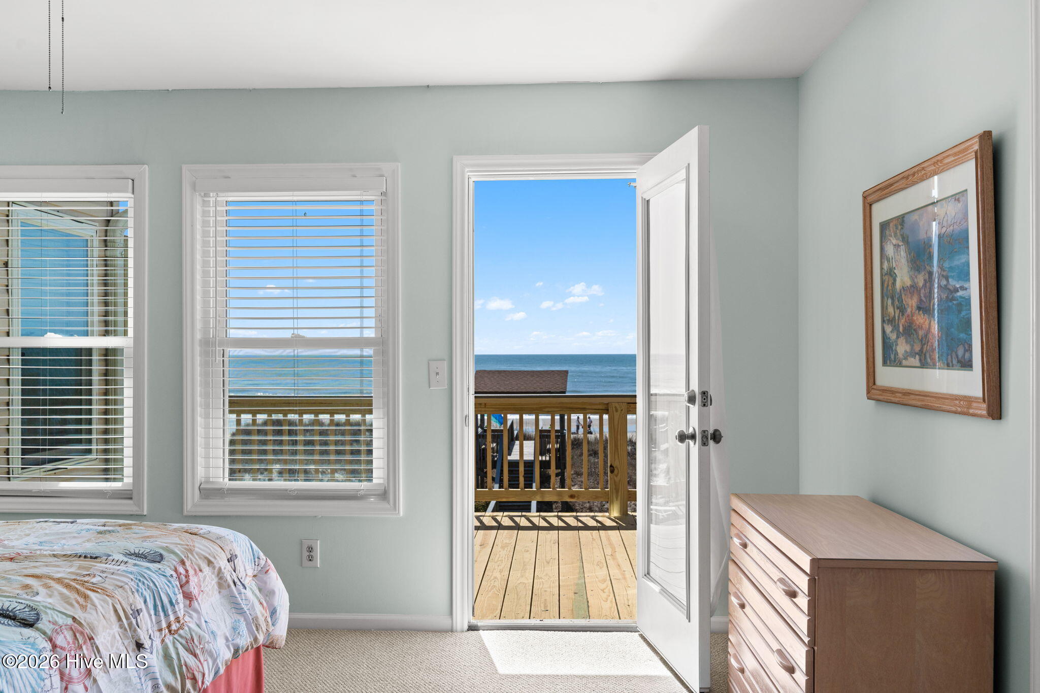 100564917 | Photo 27