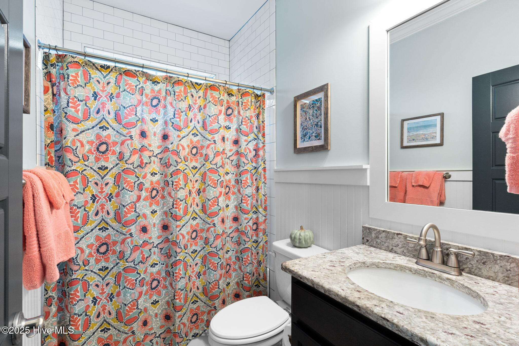 100539203 | Photo 11