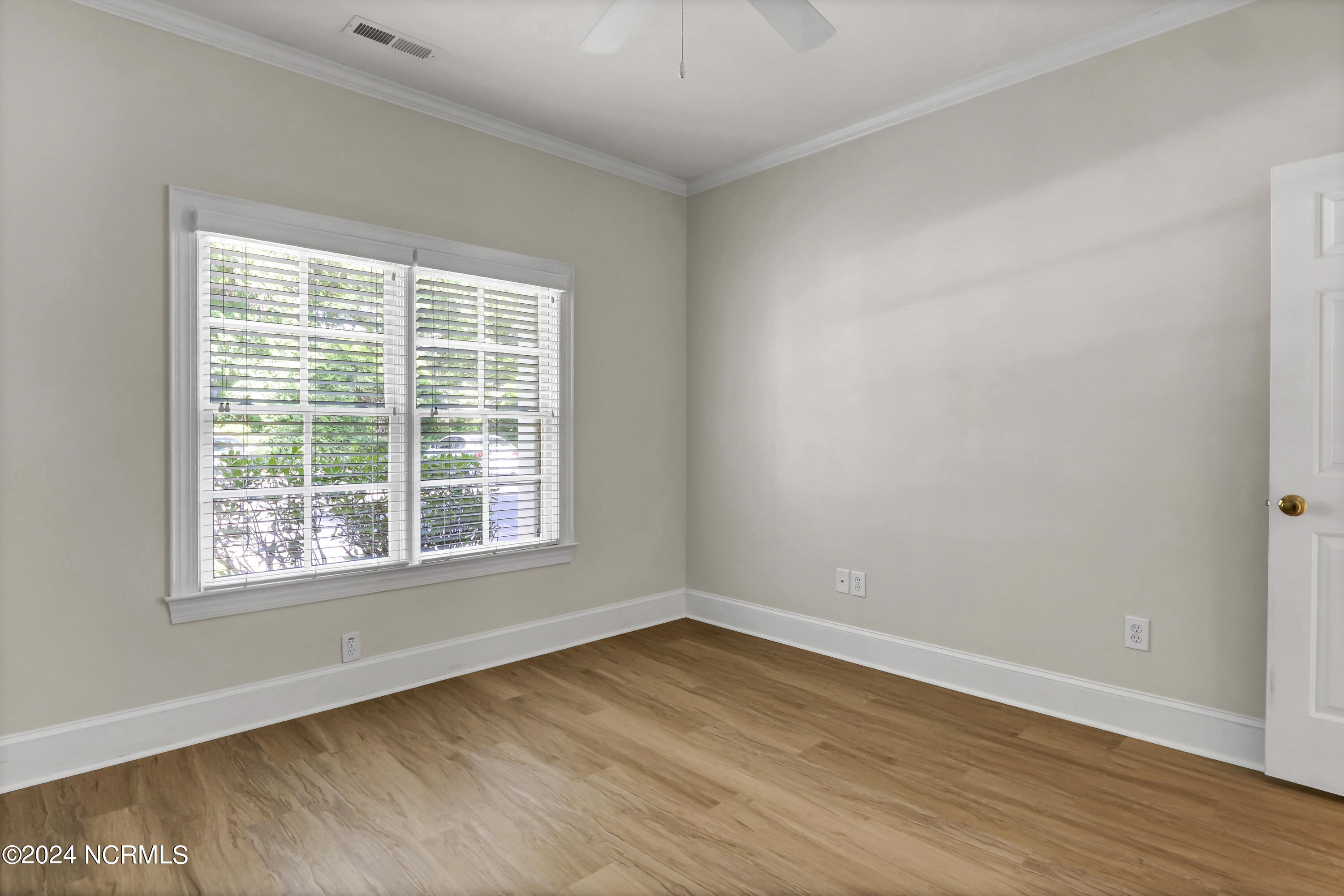 100544215 | Photo 19