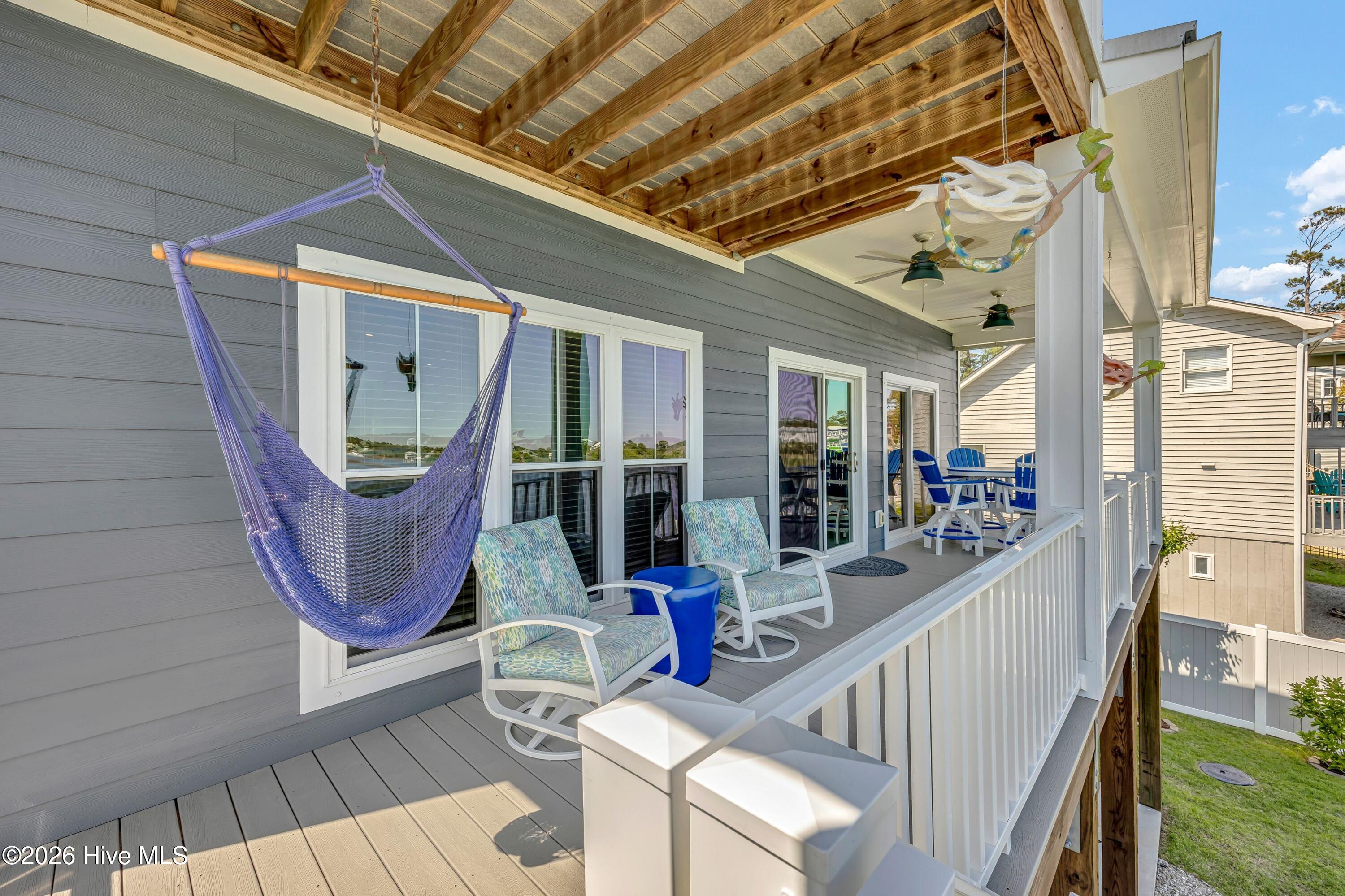 100569369 | Photo 12