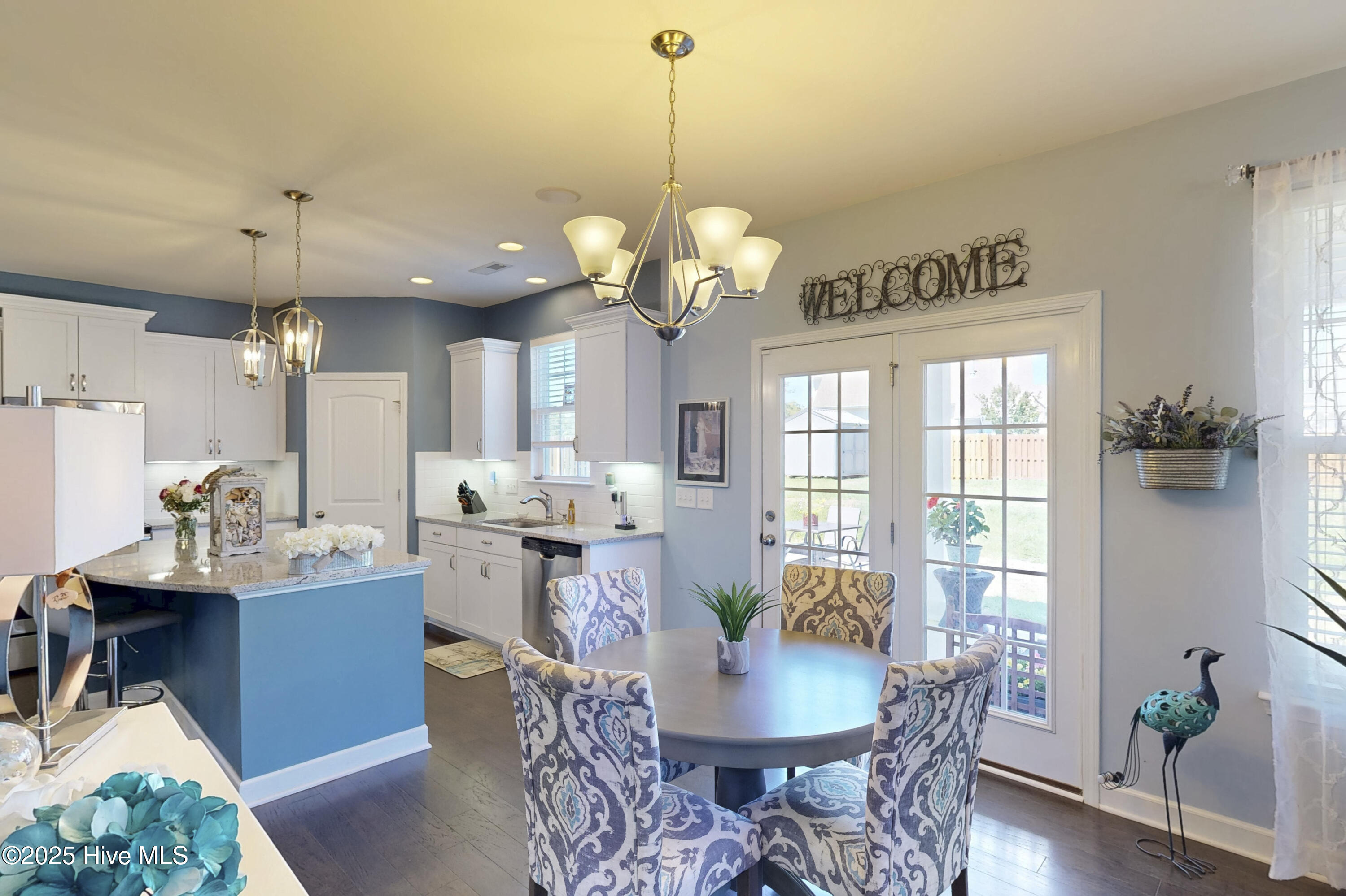 100509634 | Photo 11