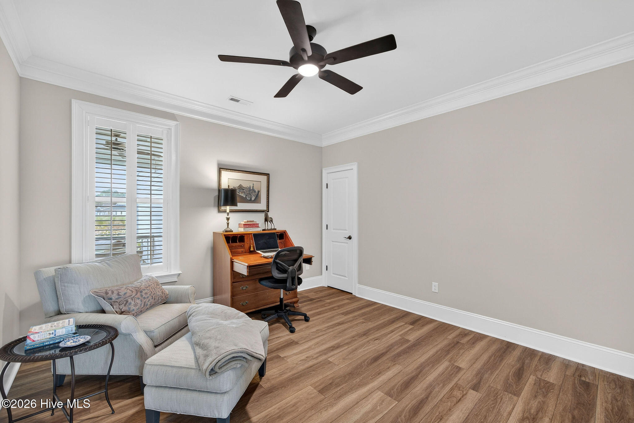 100556819 | Photo 26