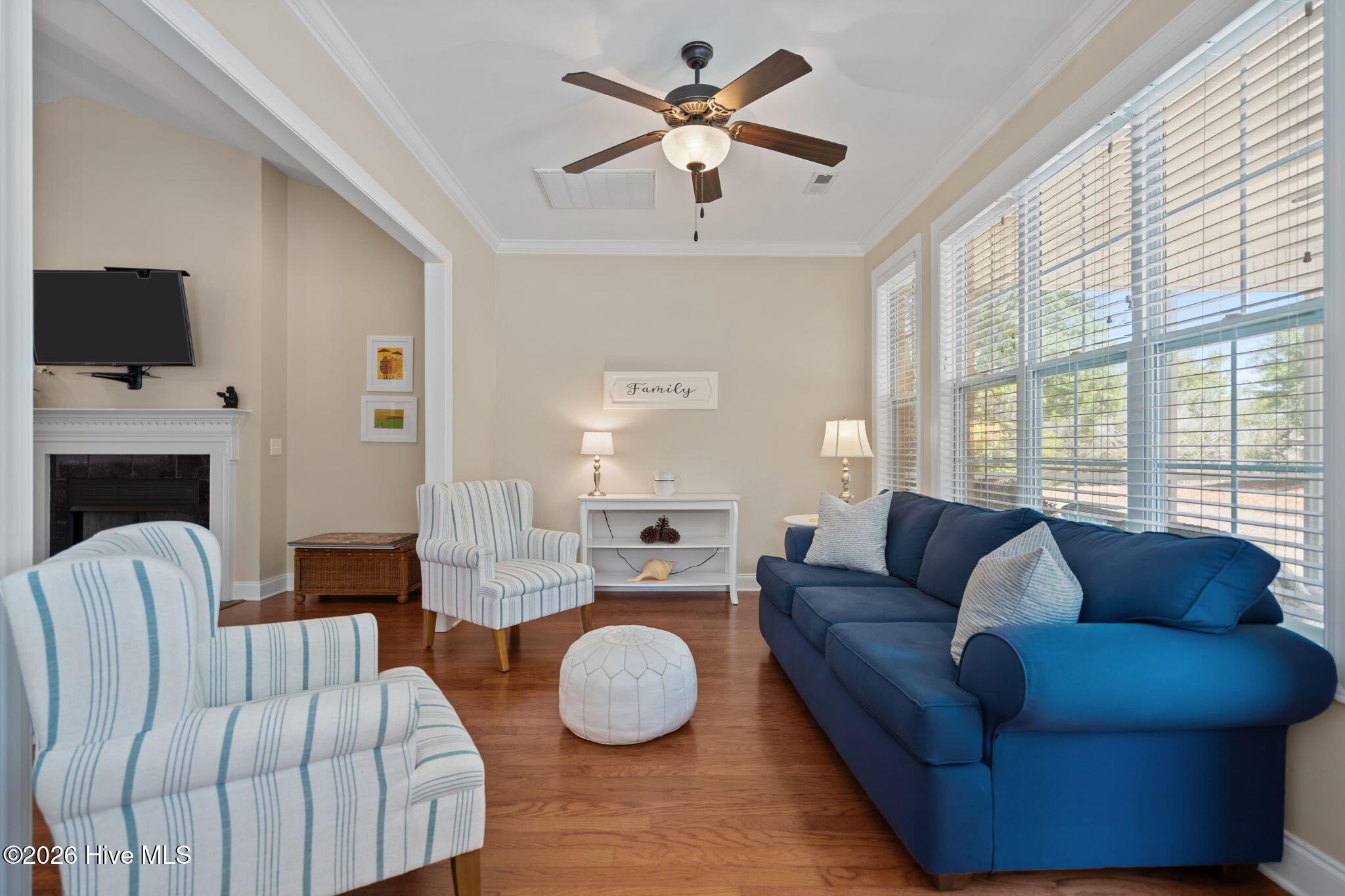 100568496 | Photo 16