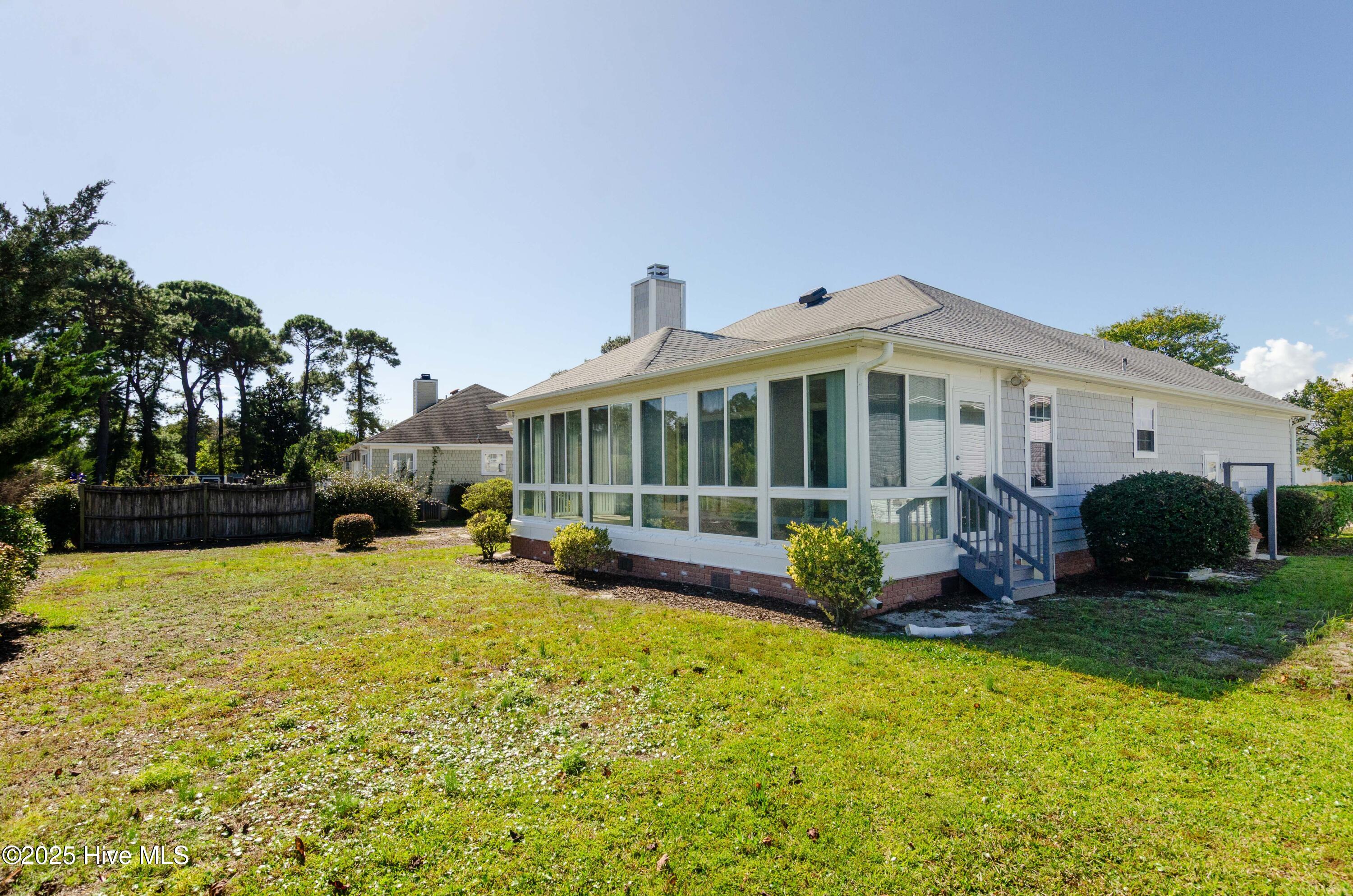 100563039 | Photo 23