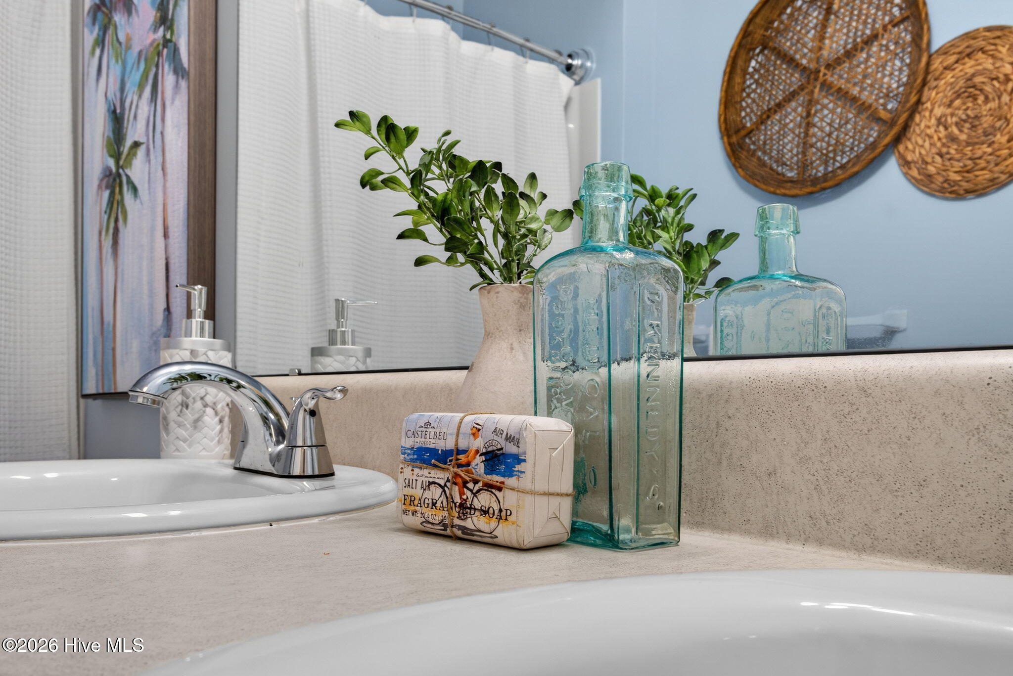 100553620 | Photo 24