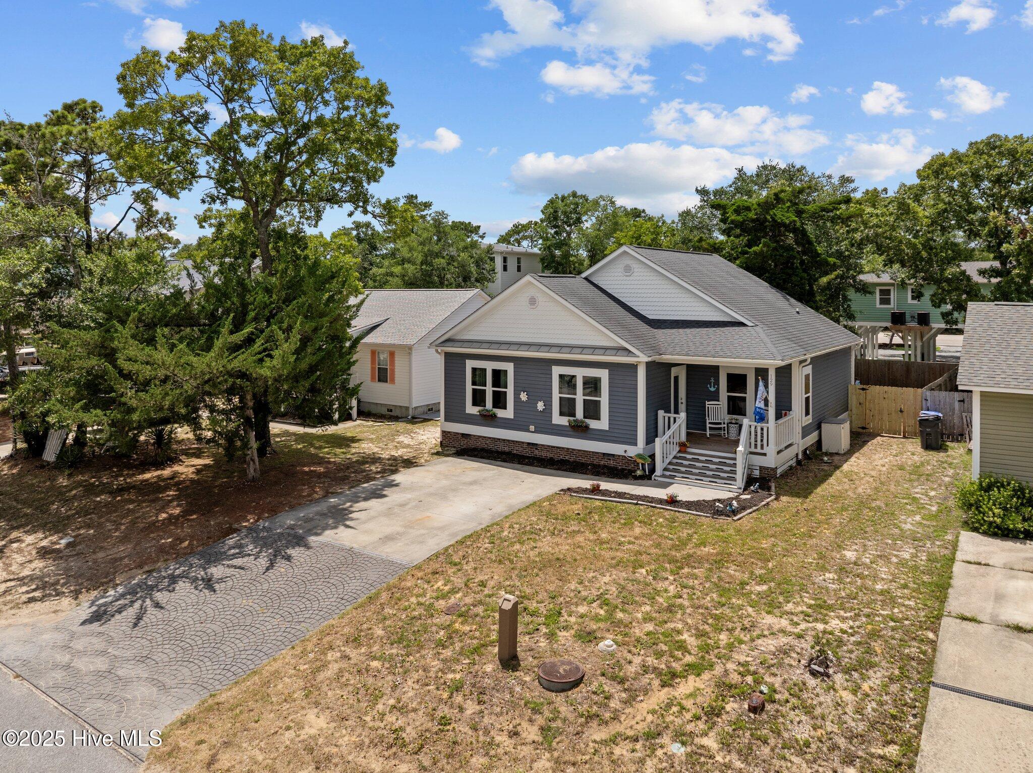 100516746 | Photo 40