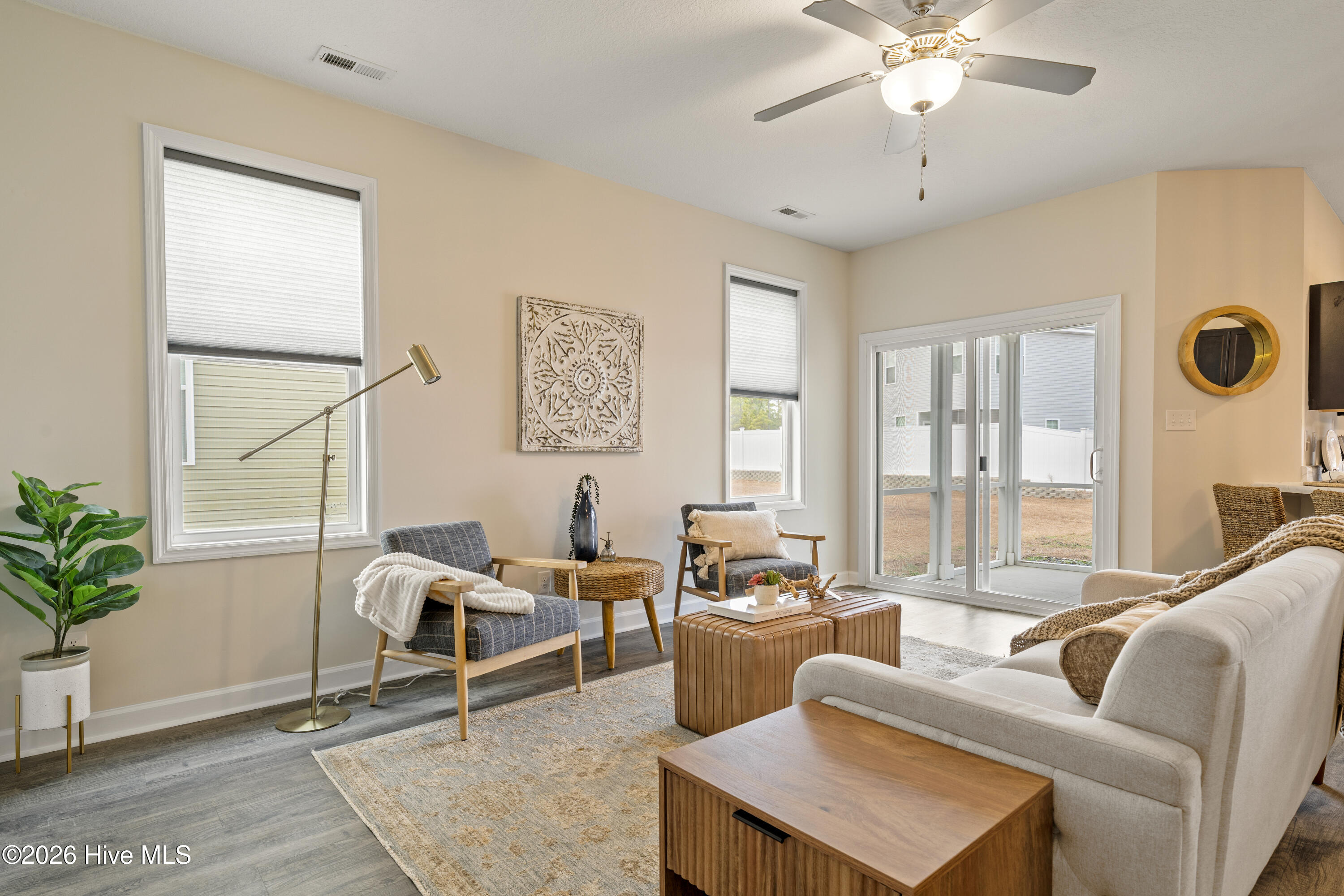 100552884 | Photo 10