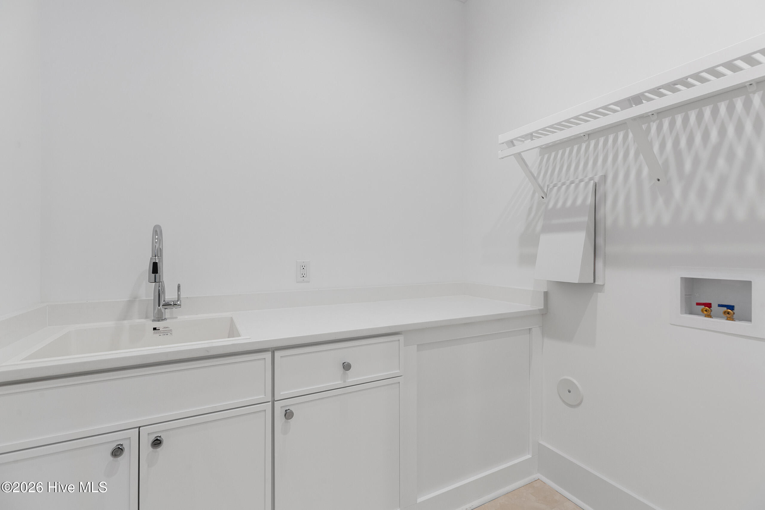 100519914 | Photo 48