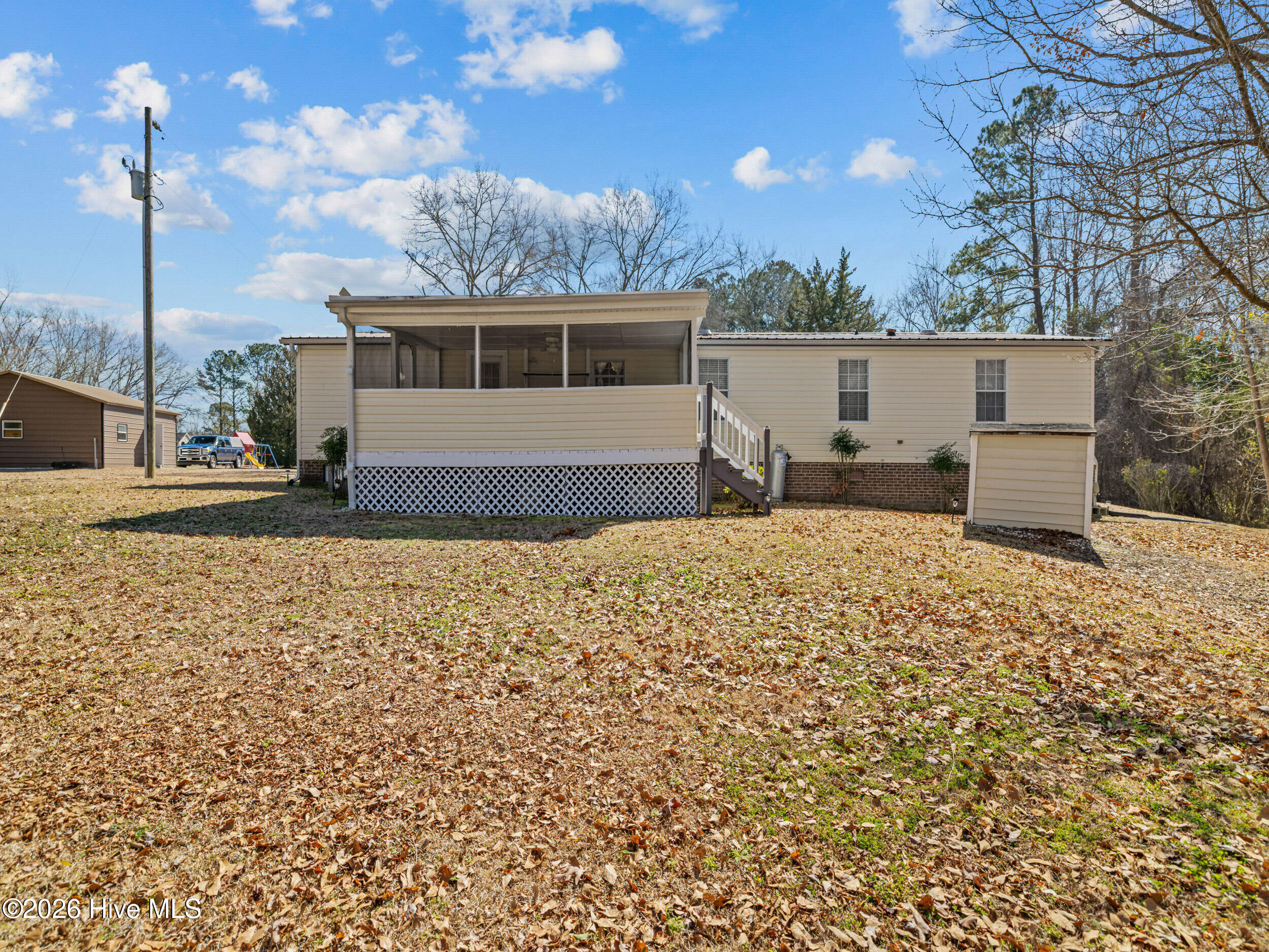 100556387 | Photo 44