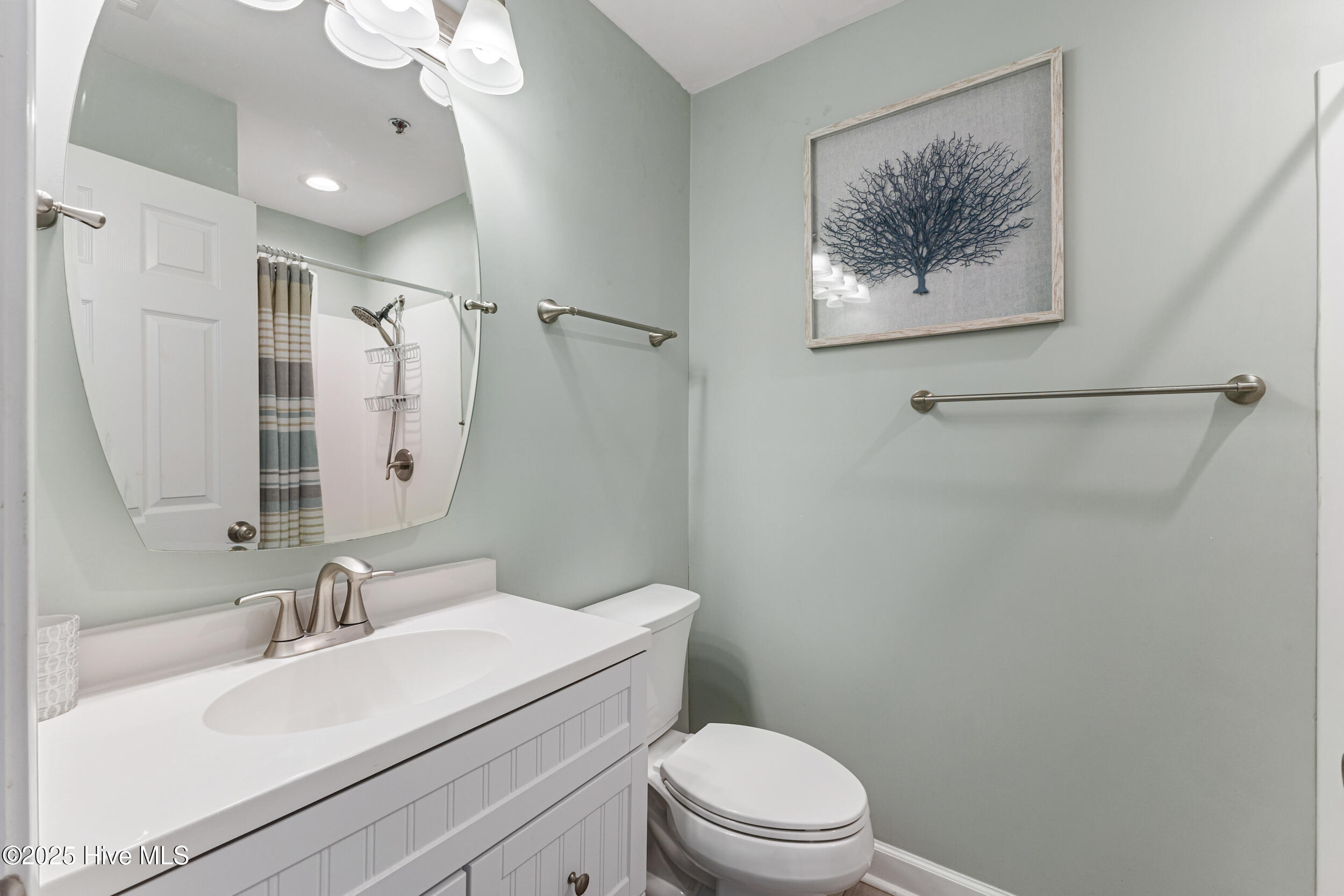 100536018 | Photo 24