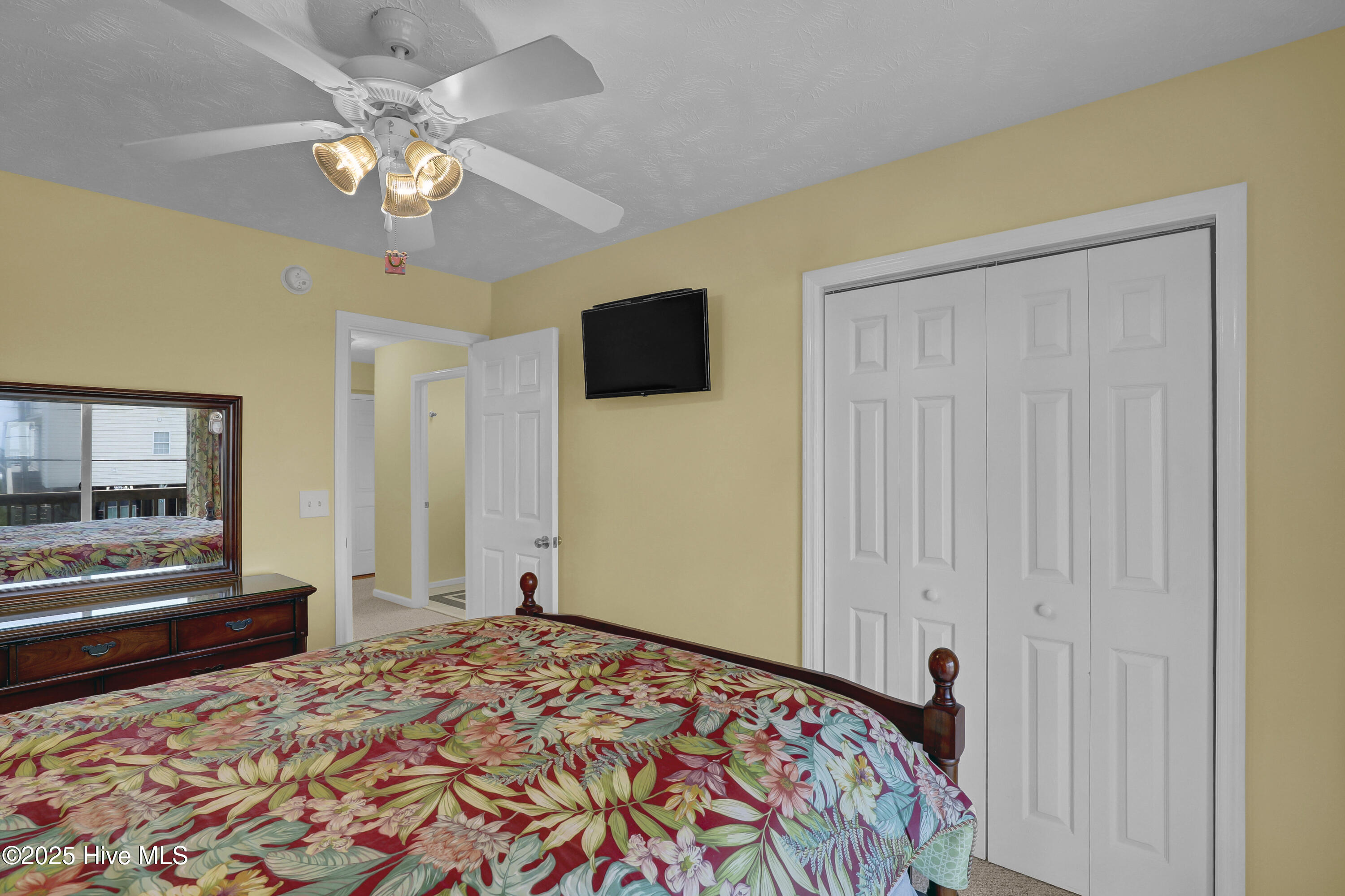 100548712 | Photo 31