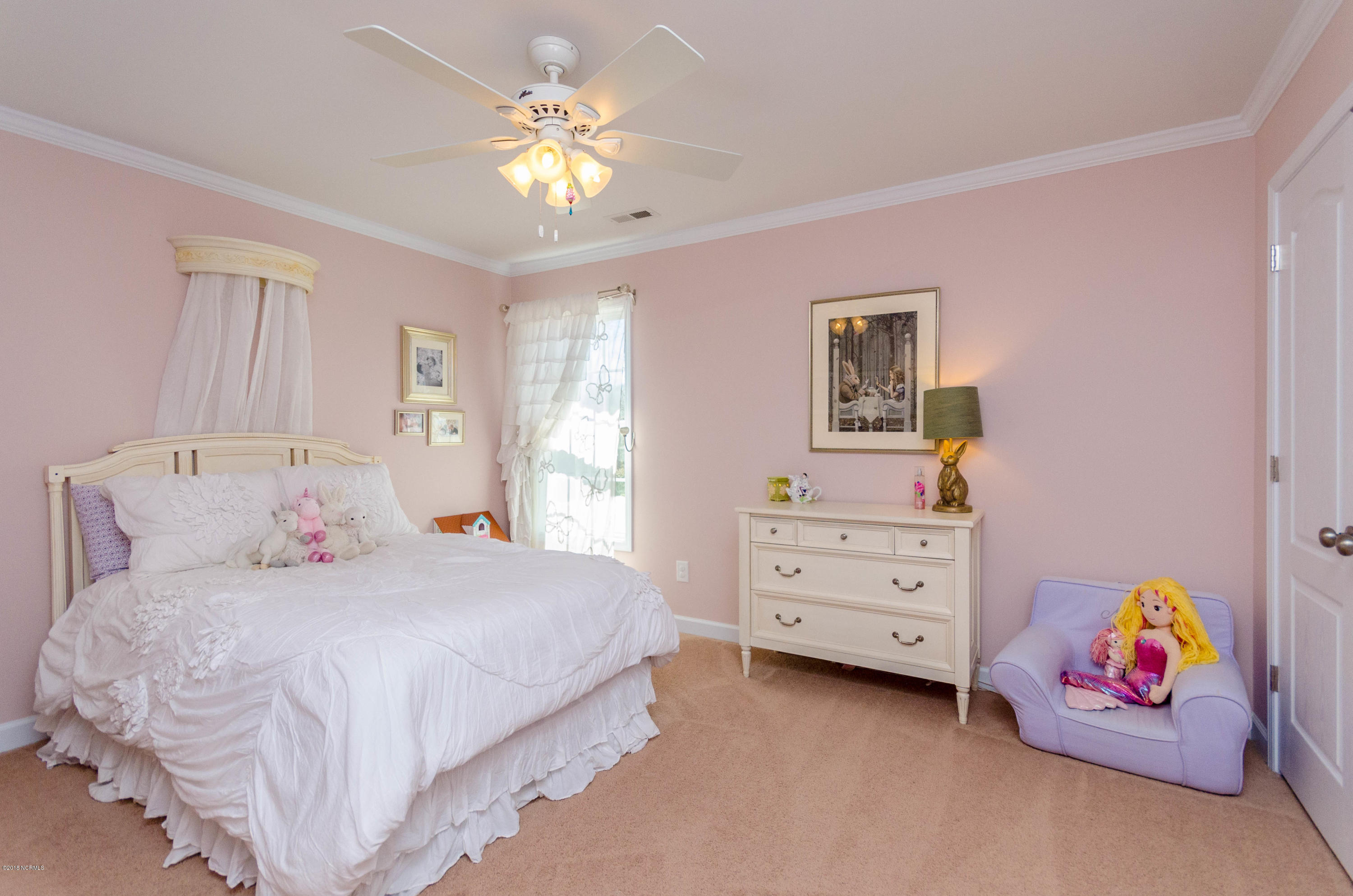 100553700 | Photo 33