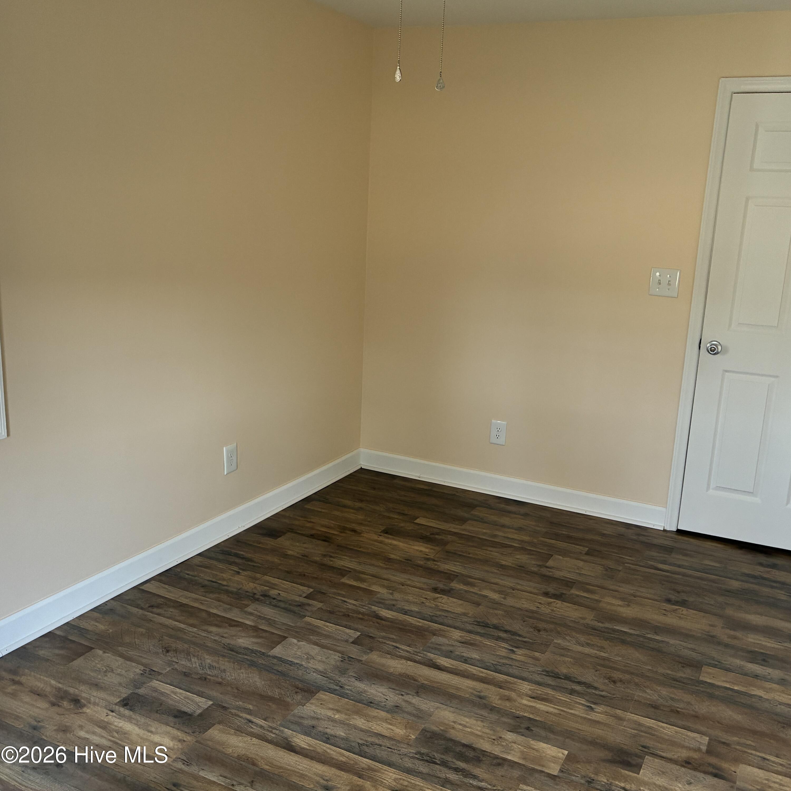 100560744 | Photo 16