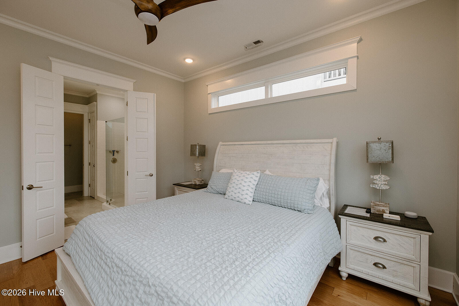 100550346 | Photo 22