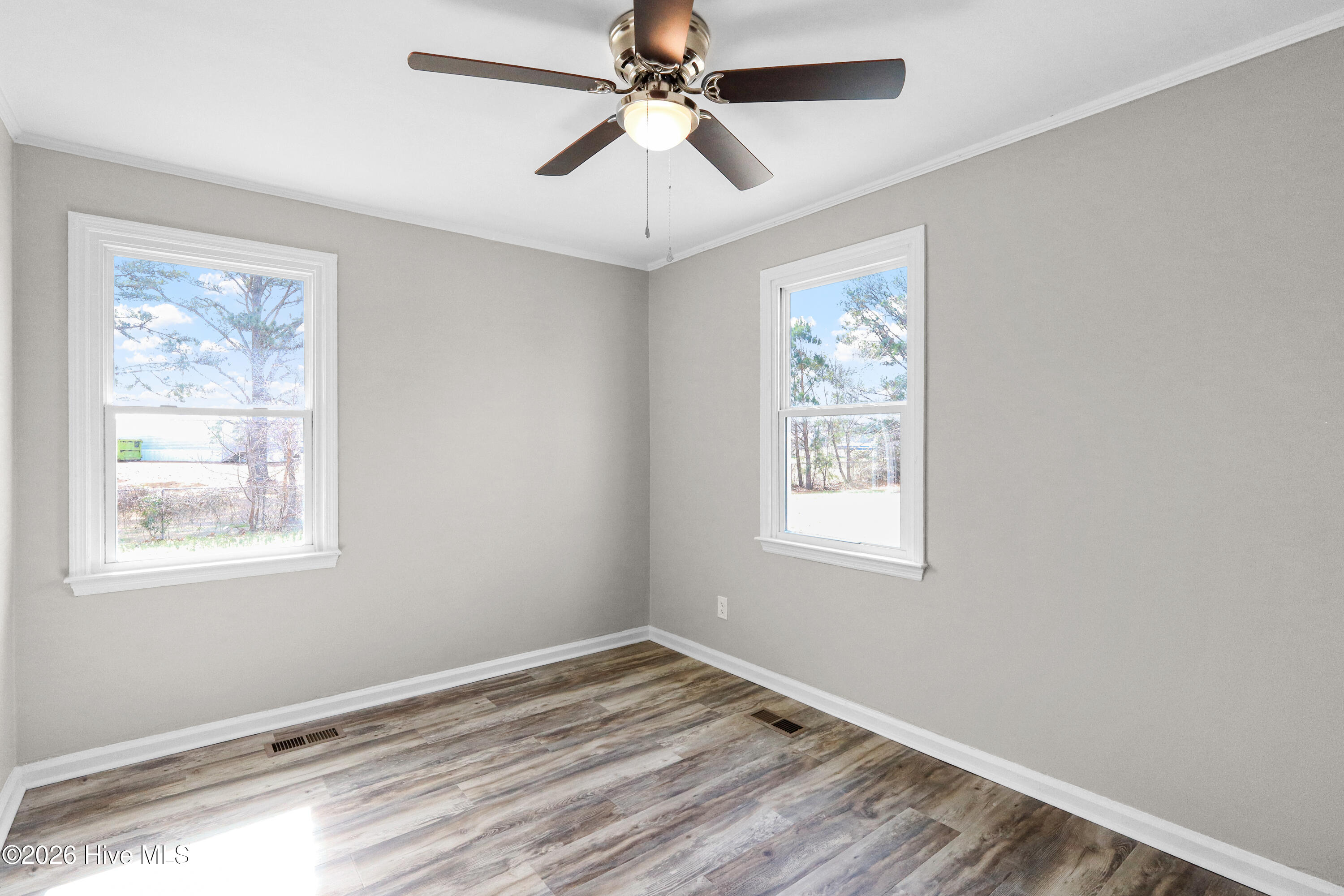 100558793 | Photo 37