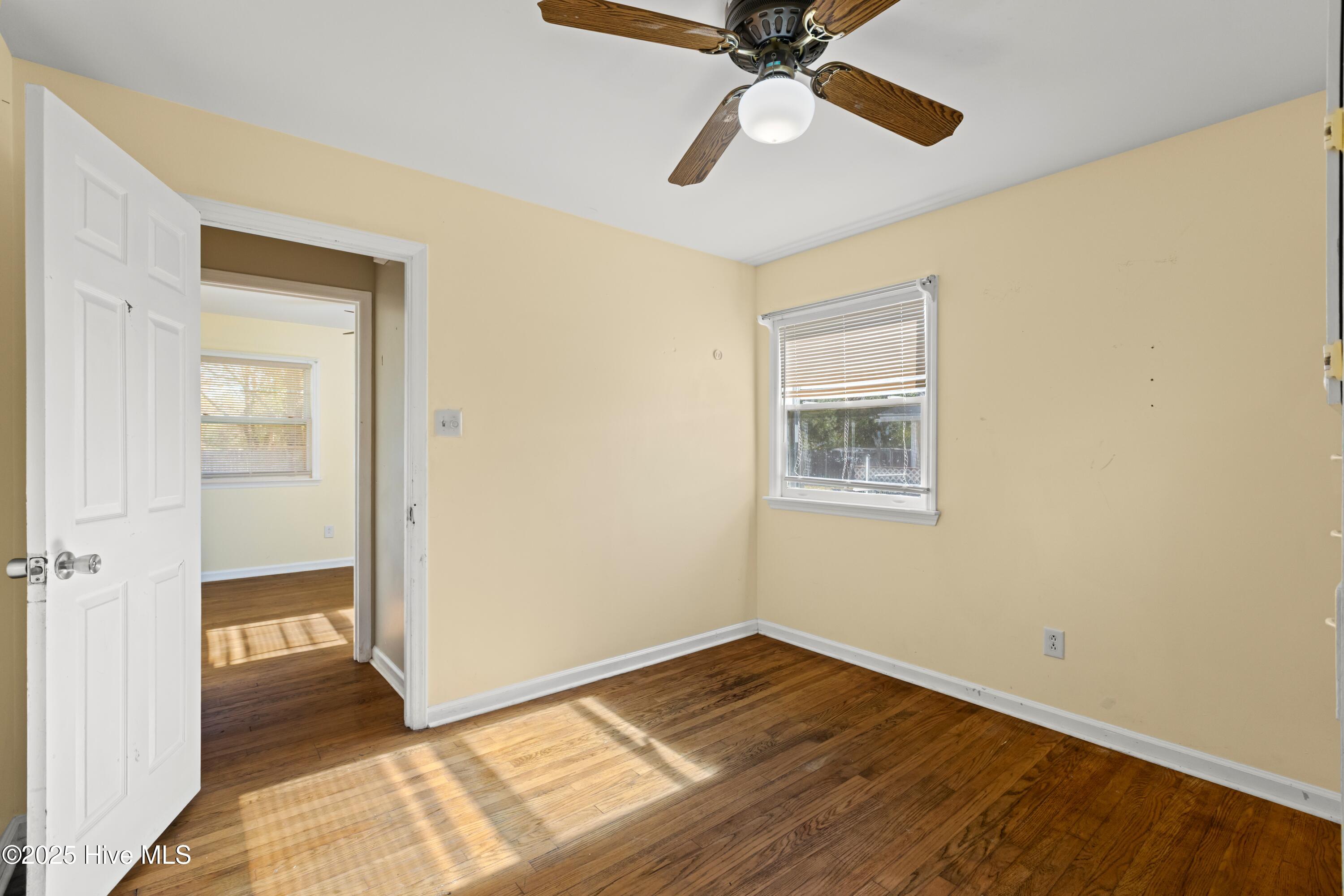 100543446 | Photo 17