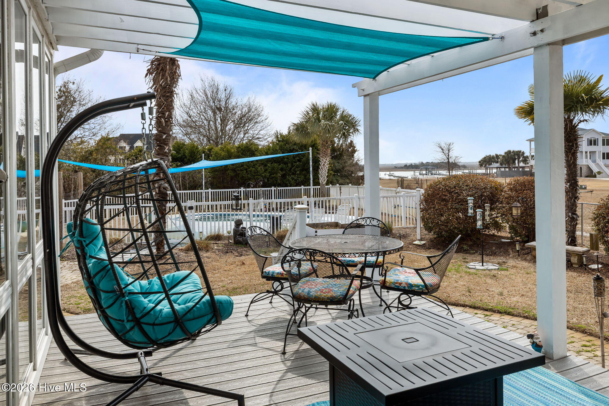 100555353 | Photo 40