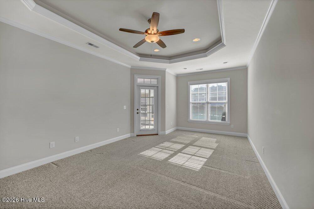 100553772 | Photo 11