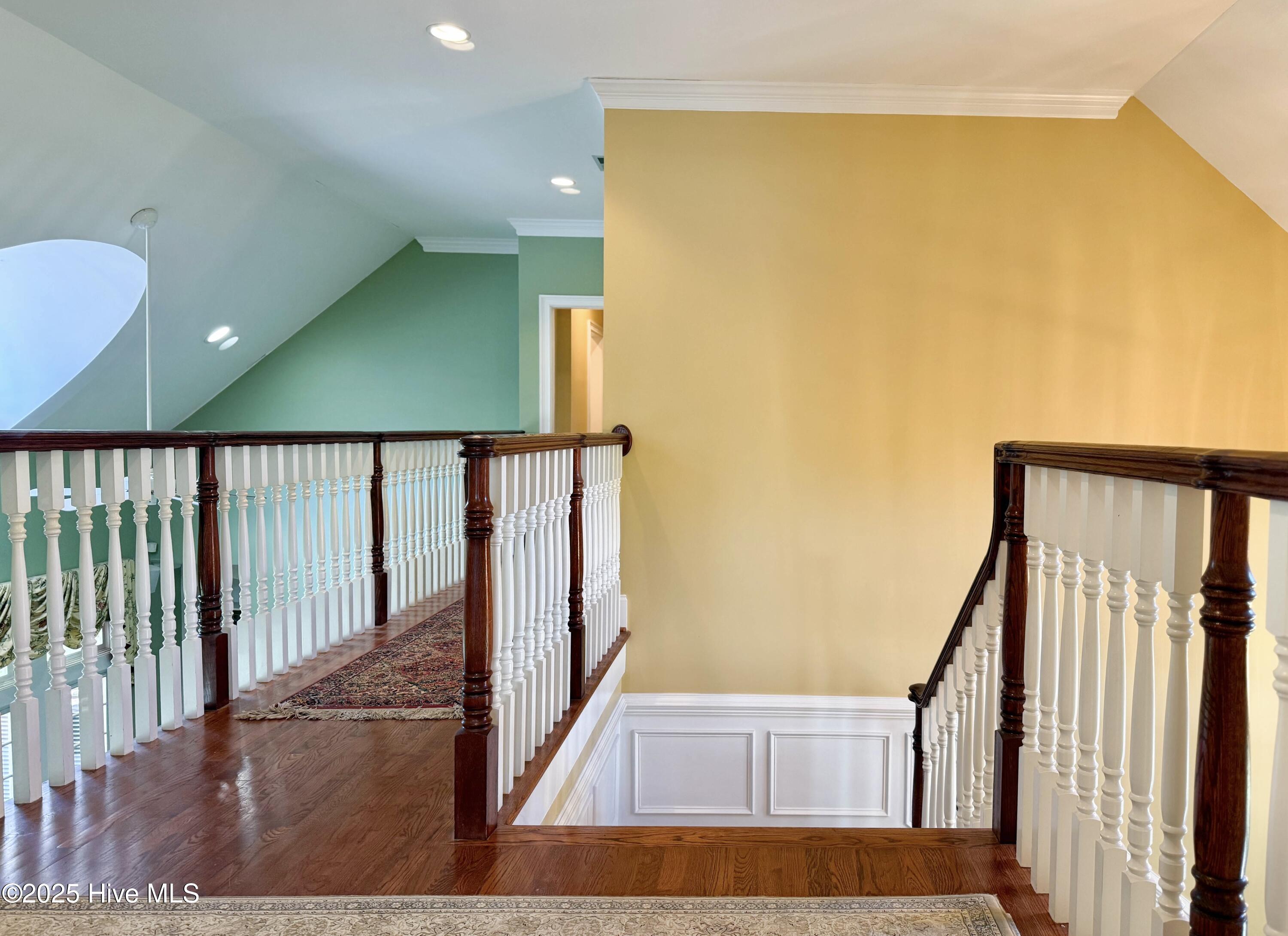 100530340 | Photo 85