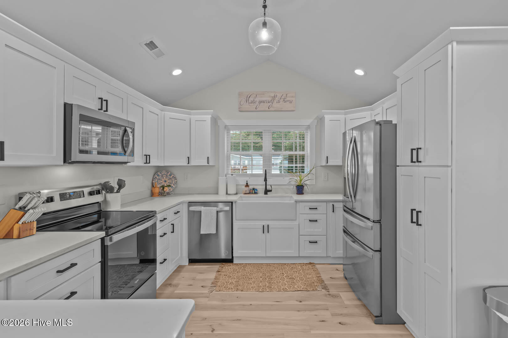 206 Goose Creek Loop 