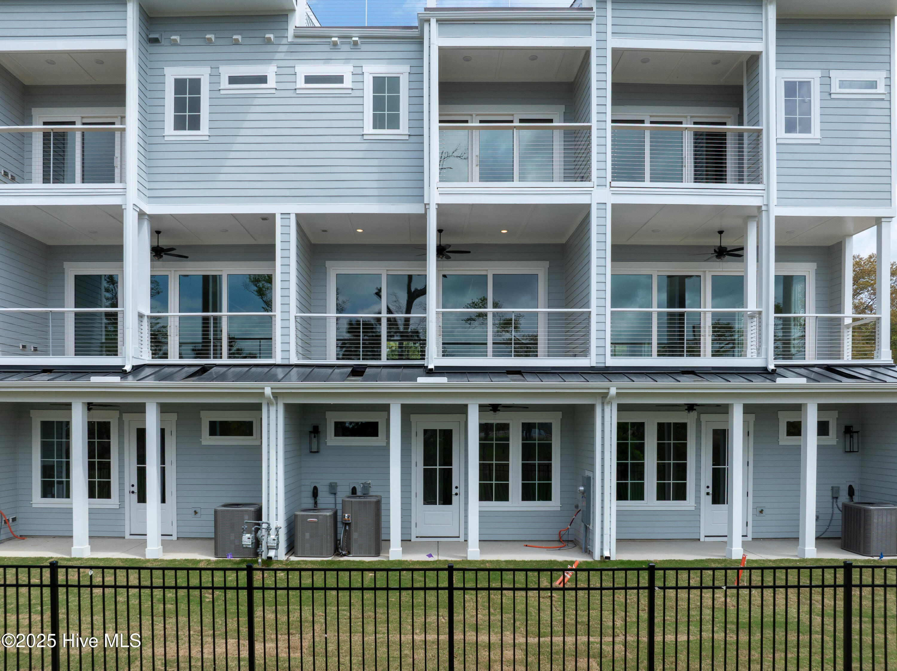 100454481 | Photo 28