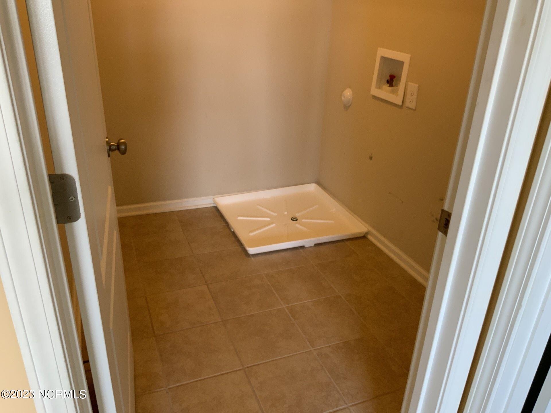 100559579 | Photo 31