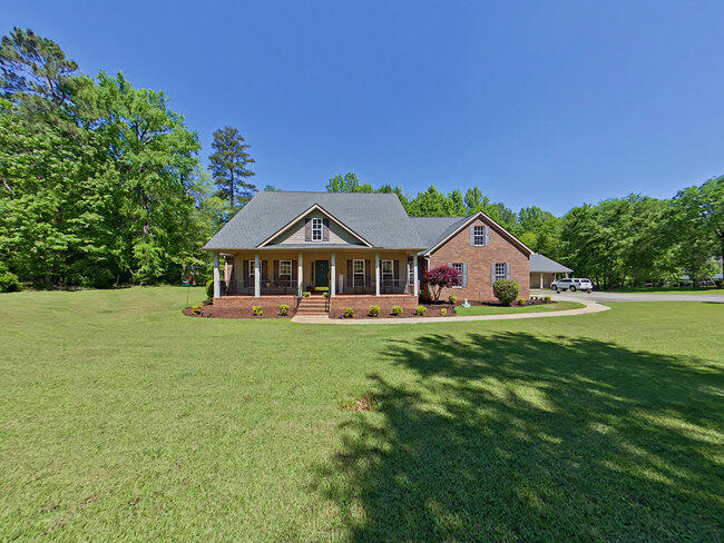 002_45-front_yard_9