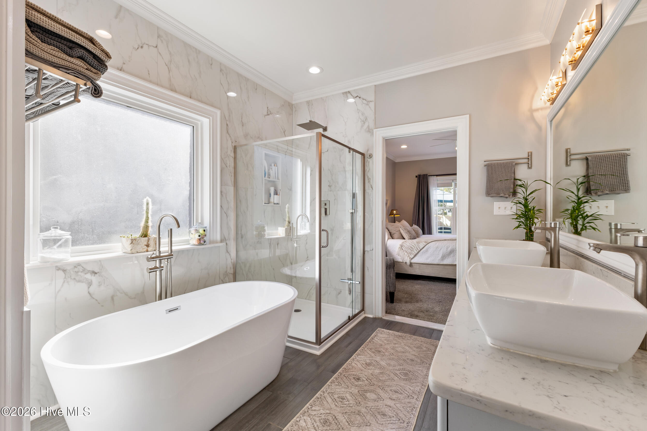 100569489 | Photo 27