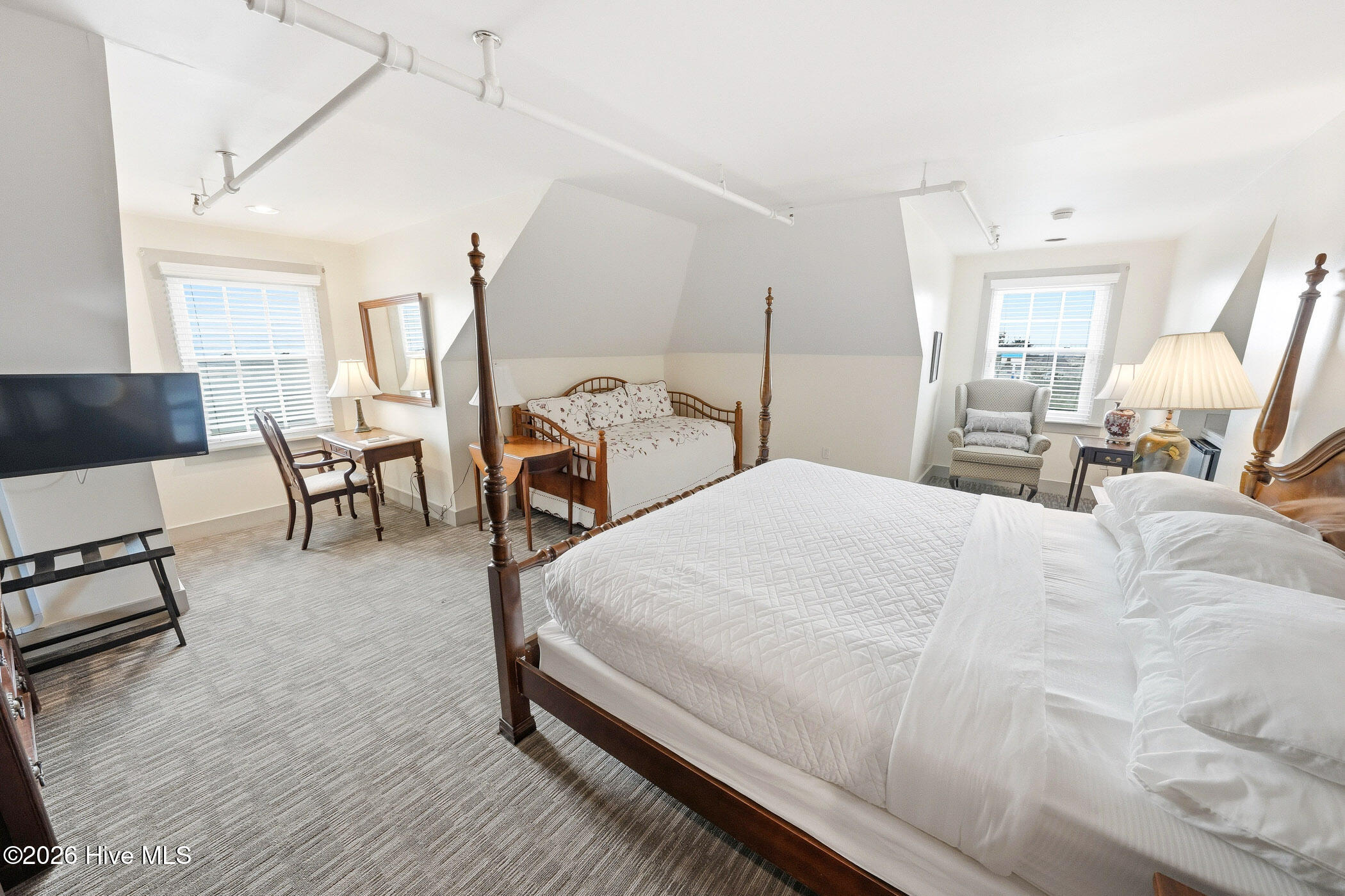 6715 S Croatan Highway, Nags Head, NC, 27959