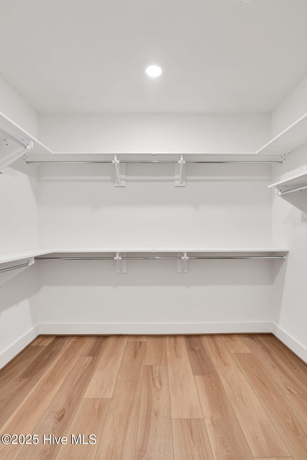 100529674 | Photo 59