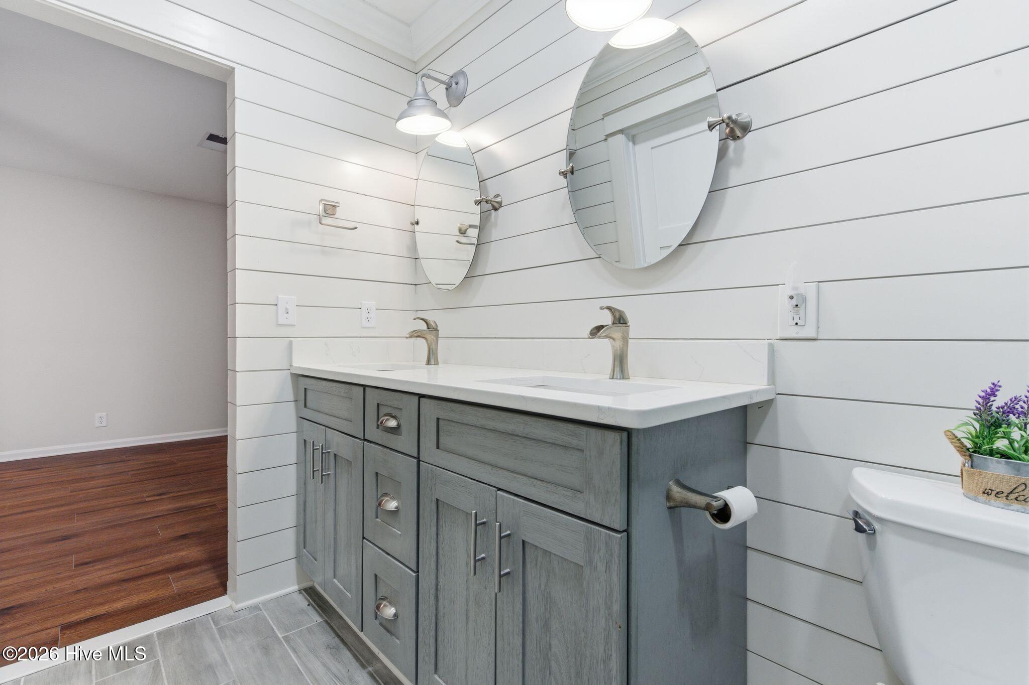 100555481 | Photo 41