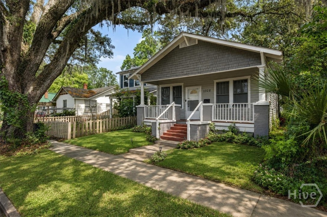 Homes for sale in Savannah, GA | 1328 E 40th St, Savannah, GA 31404 | MLS# SA354161