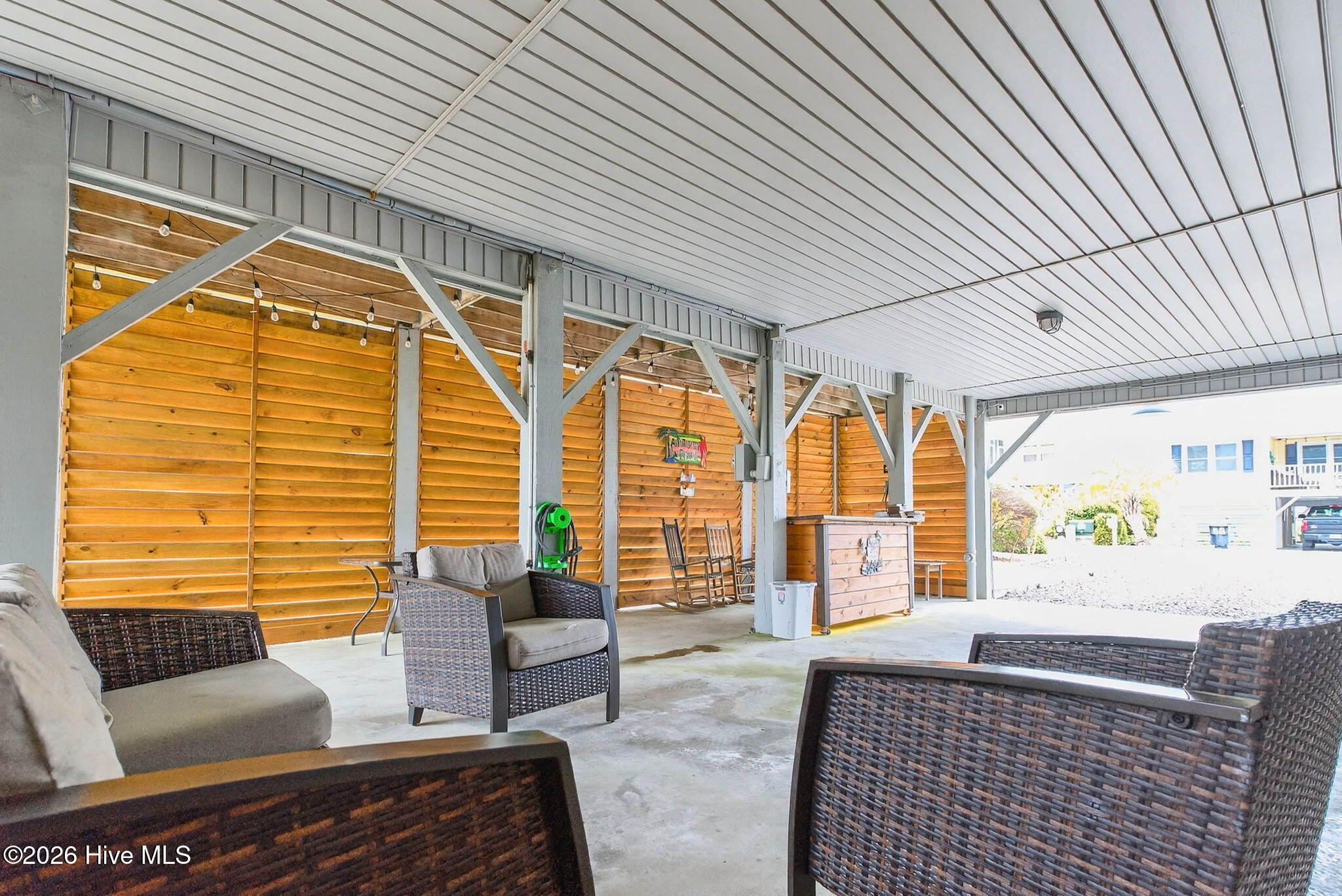 100565816 | Photo 56