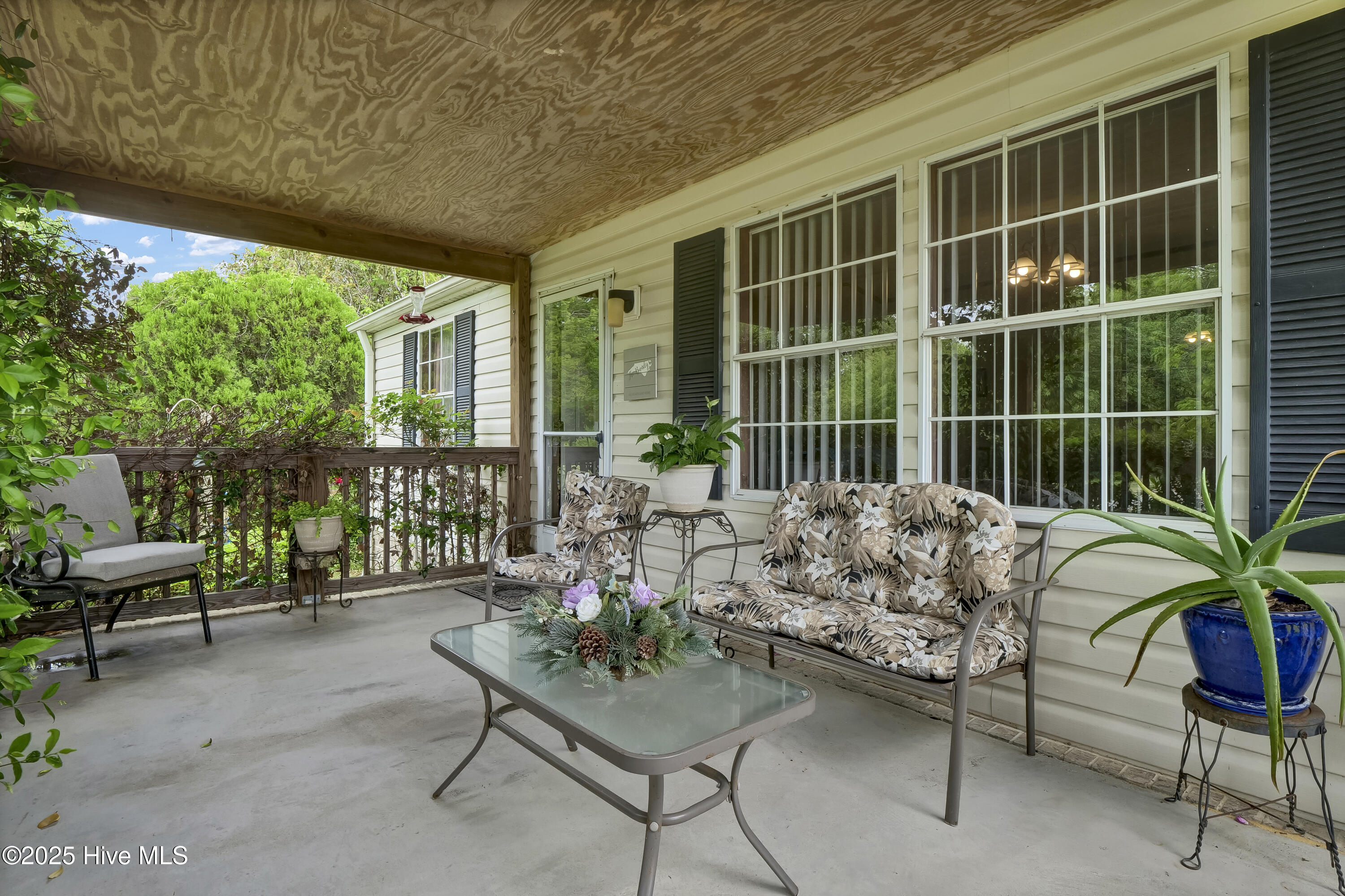 Homes for sale in Castle Hayne, NC | 2 Castle Farms Rd, Castle Hayne, NC 28429 | MLS# 100503942