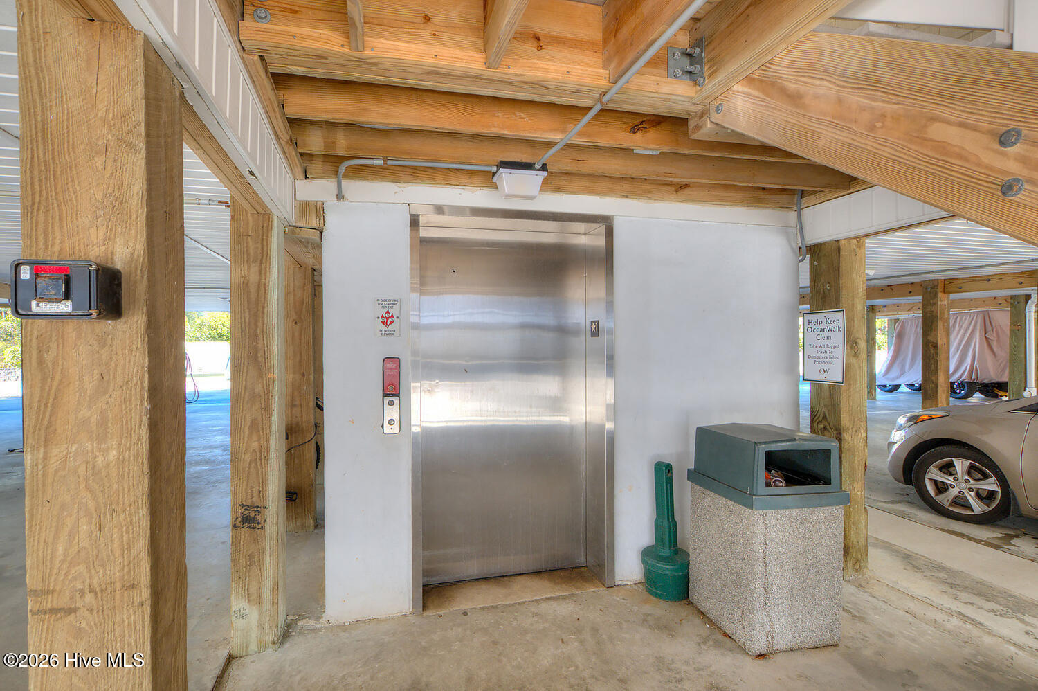 100566241 | Photo 30