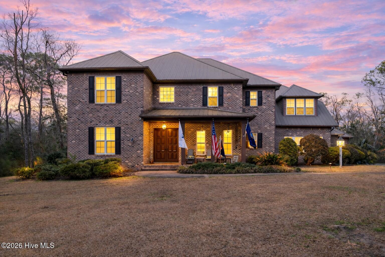 100556327 | Photo 74