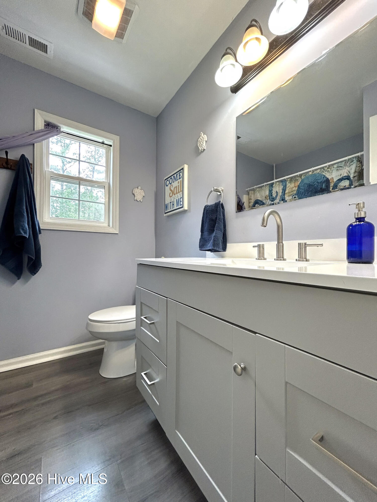 100570244 | Photo 29