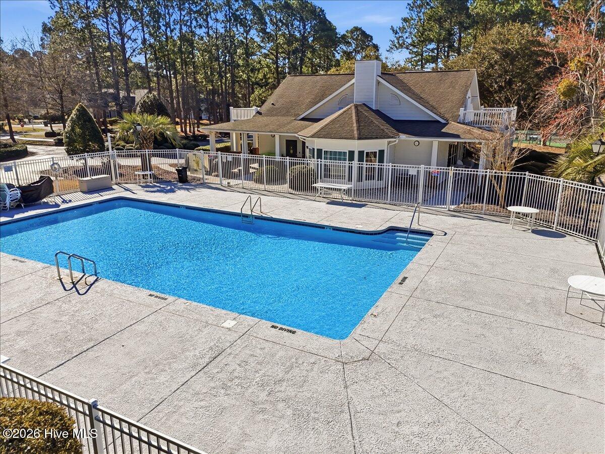 100556413 | Photo 70