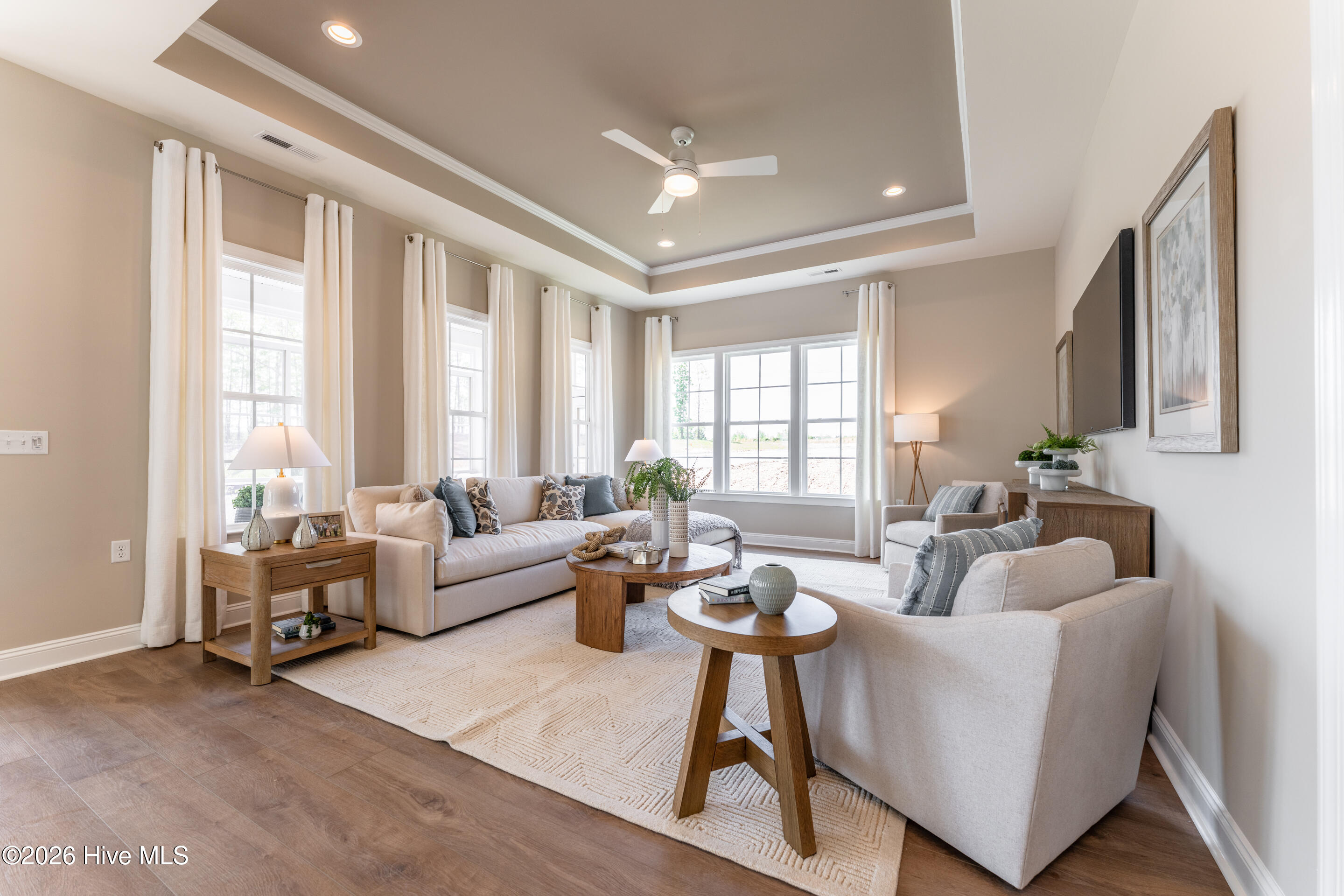 100568461 | Photo 10